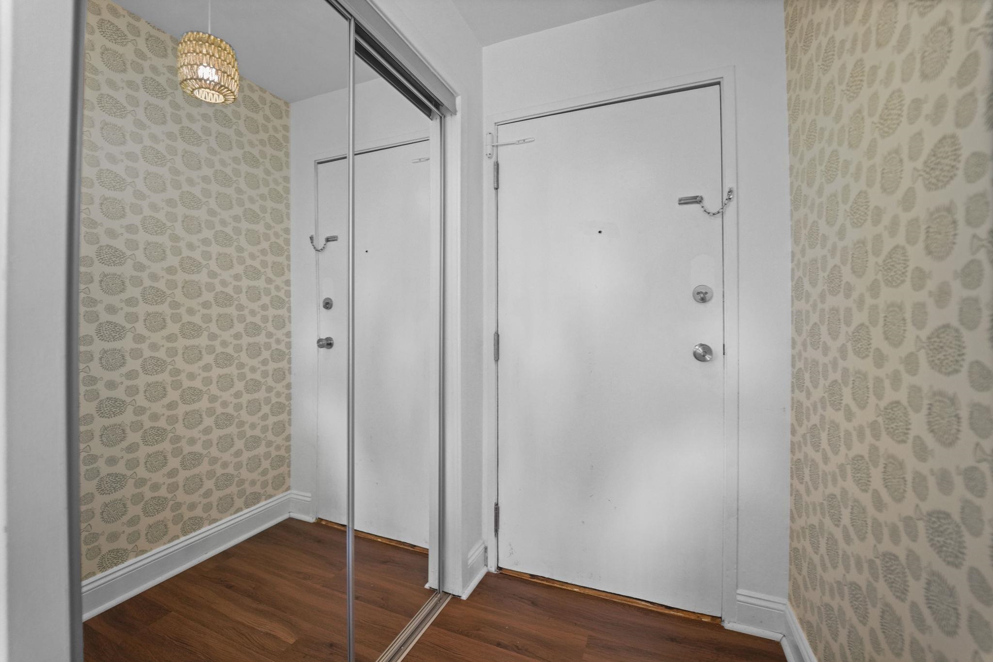 Hoboken, New Jersey, 07030, United States, 1 Bedroom Bedrooms, ,2 BathroomsBathrooms,Residential,For Sale,1988073