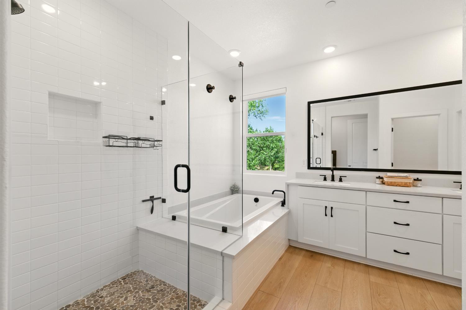 Granite Bay, California, 95746, United States, 4 Bedrooms Bedrooms, ,3 BathroomsBathrooms,Residential,For Sale,1875831