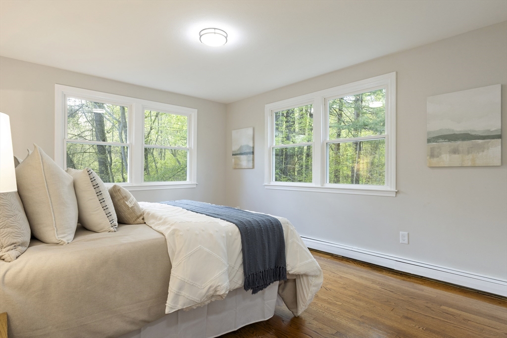 Mansfield, Massachusetts, 02048, United States, 4 Bedrooms Bedrooms, ,2 BathroomsBathrooms,Residential,For Sale,1942588