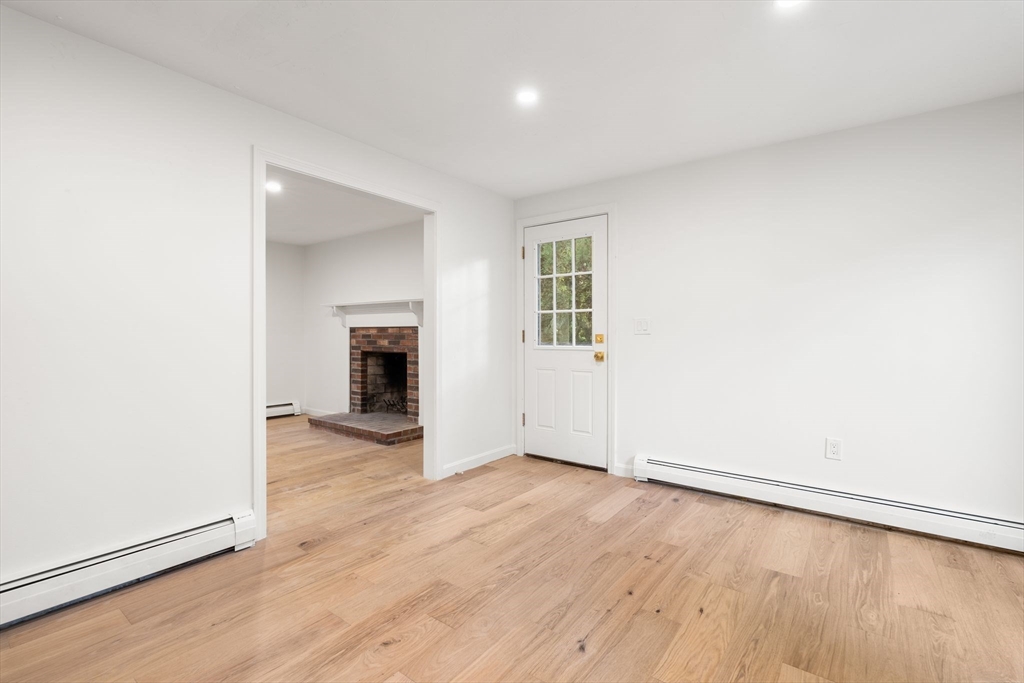 Mashpee, Massachusetts, 02649, United States, 3 Bedrooms Bedrooms, ,2 BathroomsBathrooms,Residential,For Sale,1963928