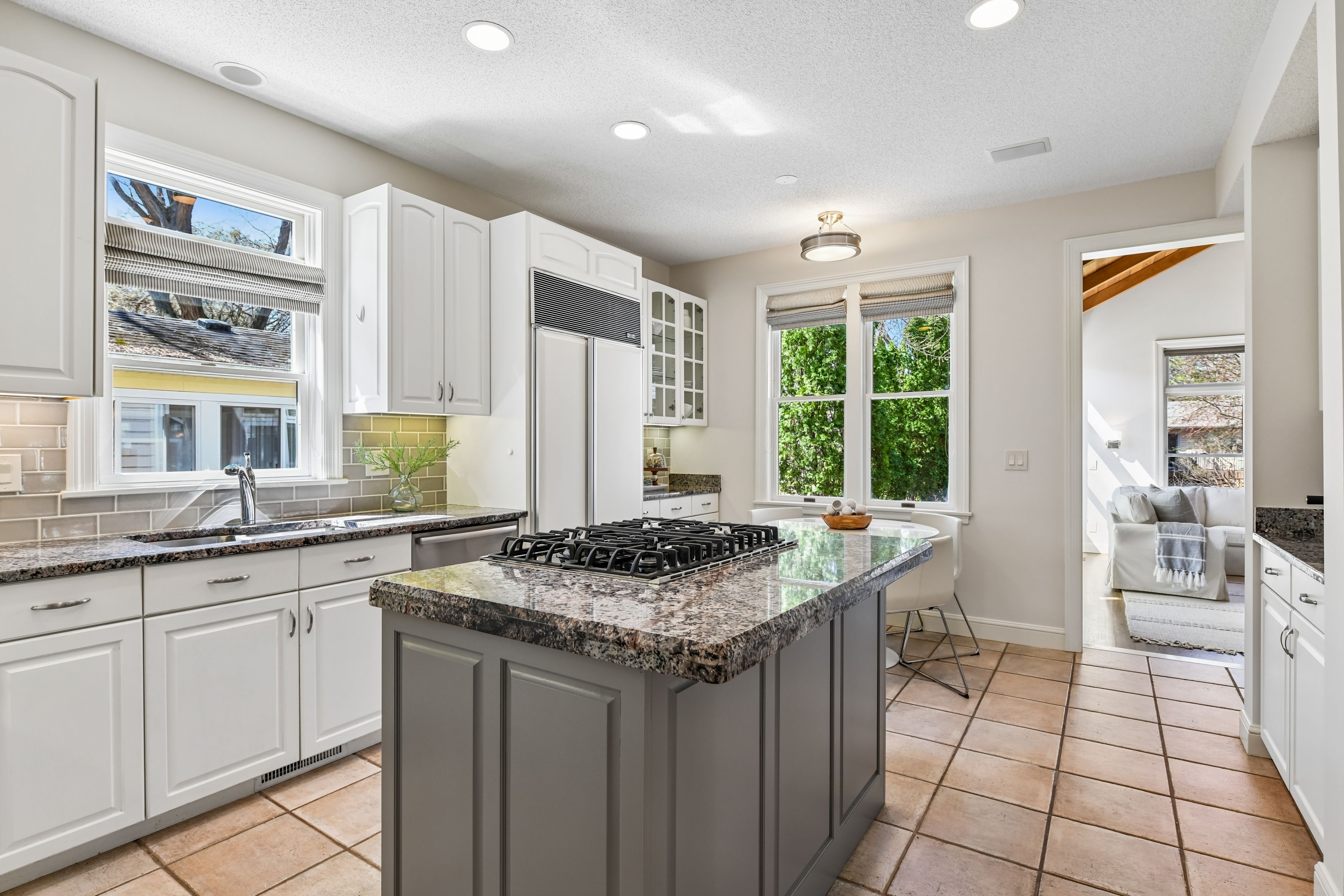  Beautifully Maintained Home in Golf Terrace - 物件實景