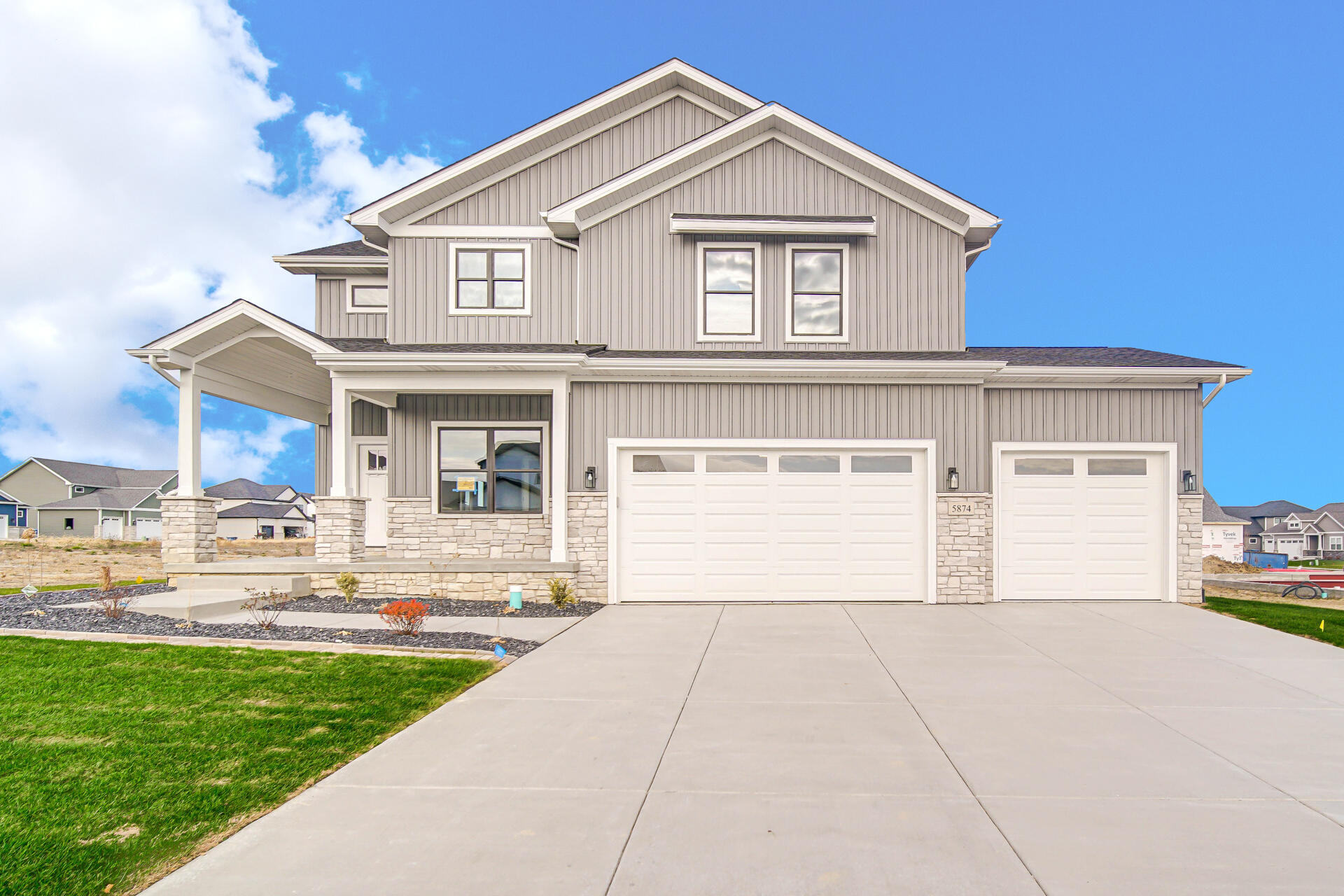 Cedar Lake, Indiana, 46303, United States, 5 Bedrooms Bedrooms, ,4 BathroomsBathrooms,Residential,For Sale,2006156