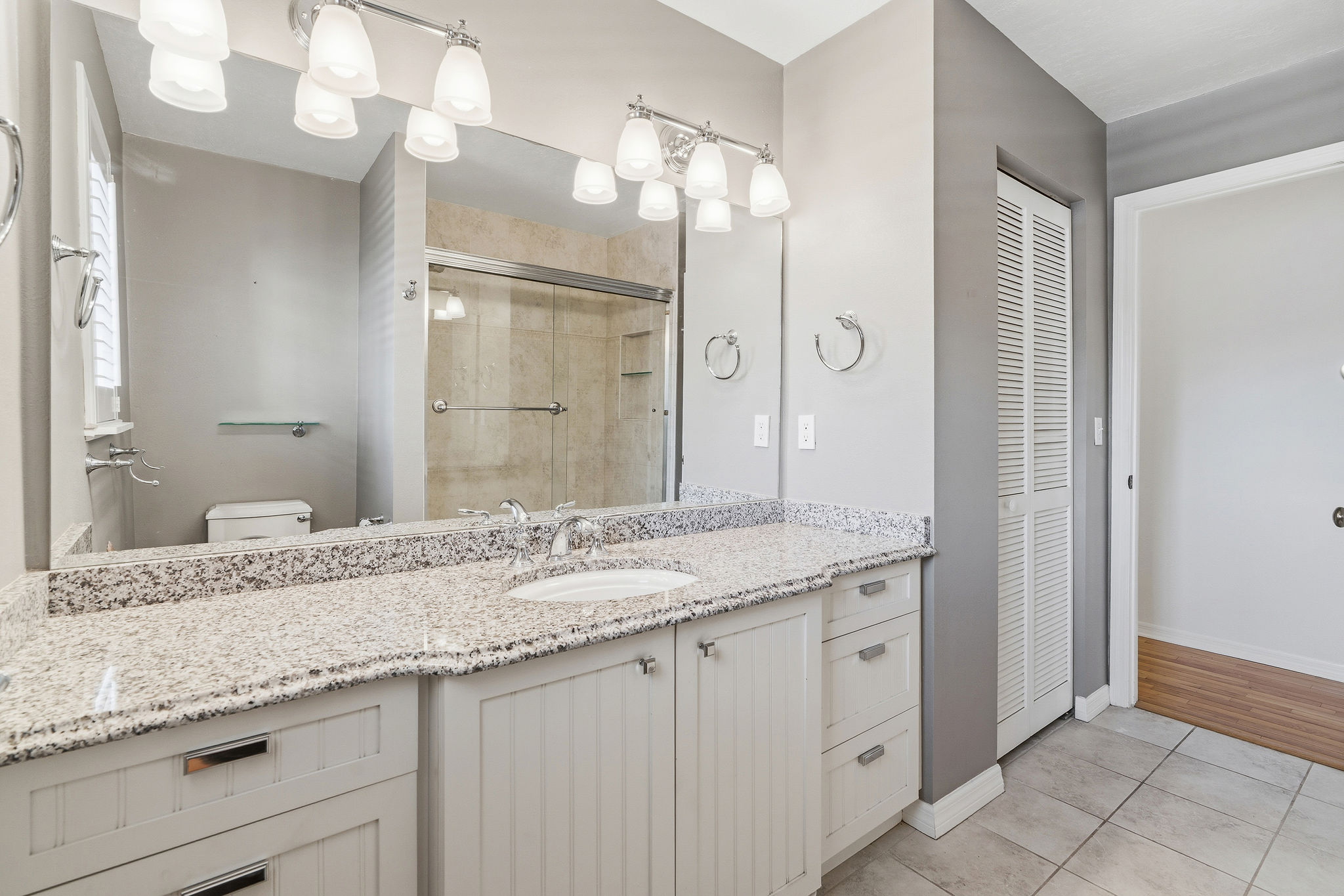 St. Peterburg, Florida, 33704, United States, 4 Bedrooms Bedrooms, ,3 BathroomsBathrooms,Residential,For Sale,2018608