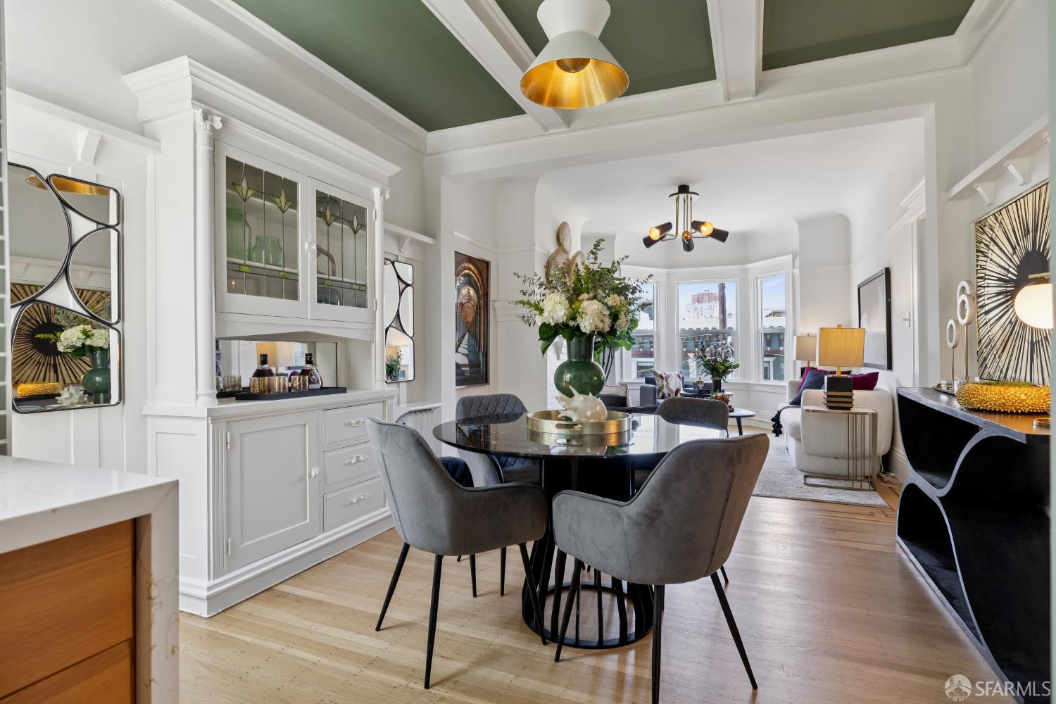San Francisco, California, 94109, United States, 1 Bedroom Bedrooms, ,1 BathroomBathrooms,Residential,For Sale,1941812