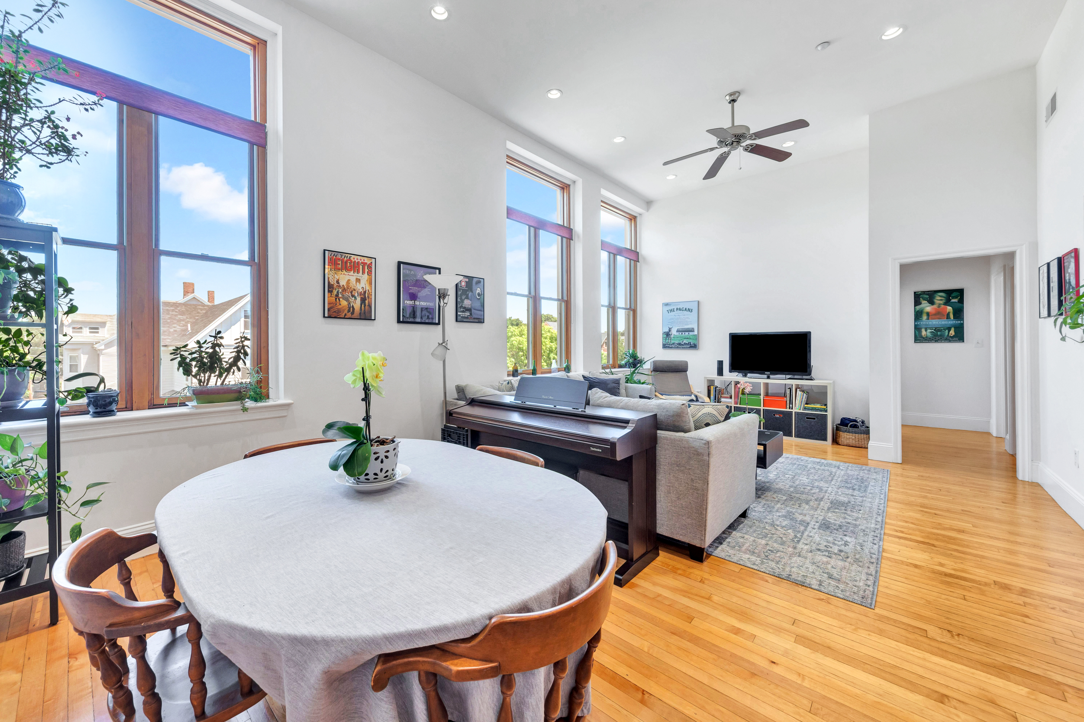  122 Sharon Street, Unit 203, Medford, MA, 02155 - 物件實景