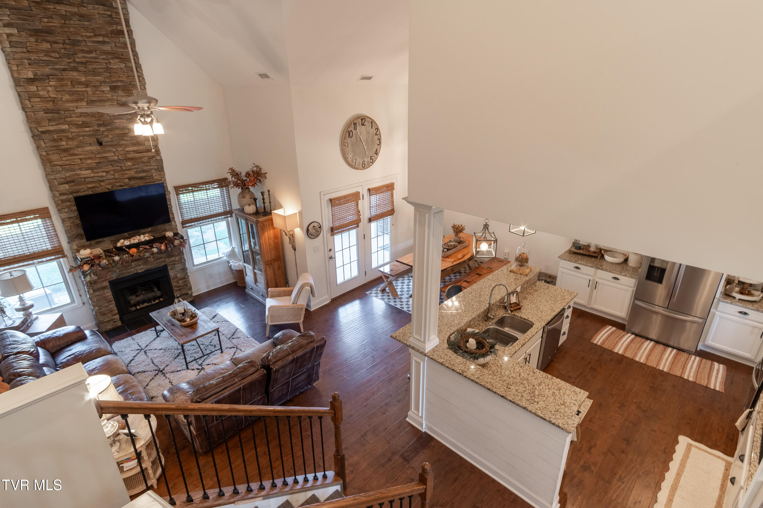 Piney Flats, Tennessee, 37686, United States, 4 Bedrooms Bedrooms, ,4 BathroomsBathrooms,Residential,For Sale,2005173