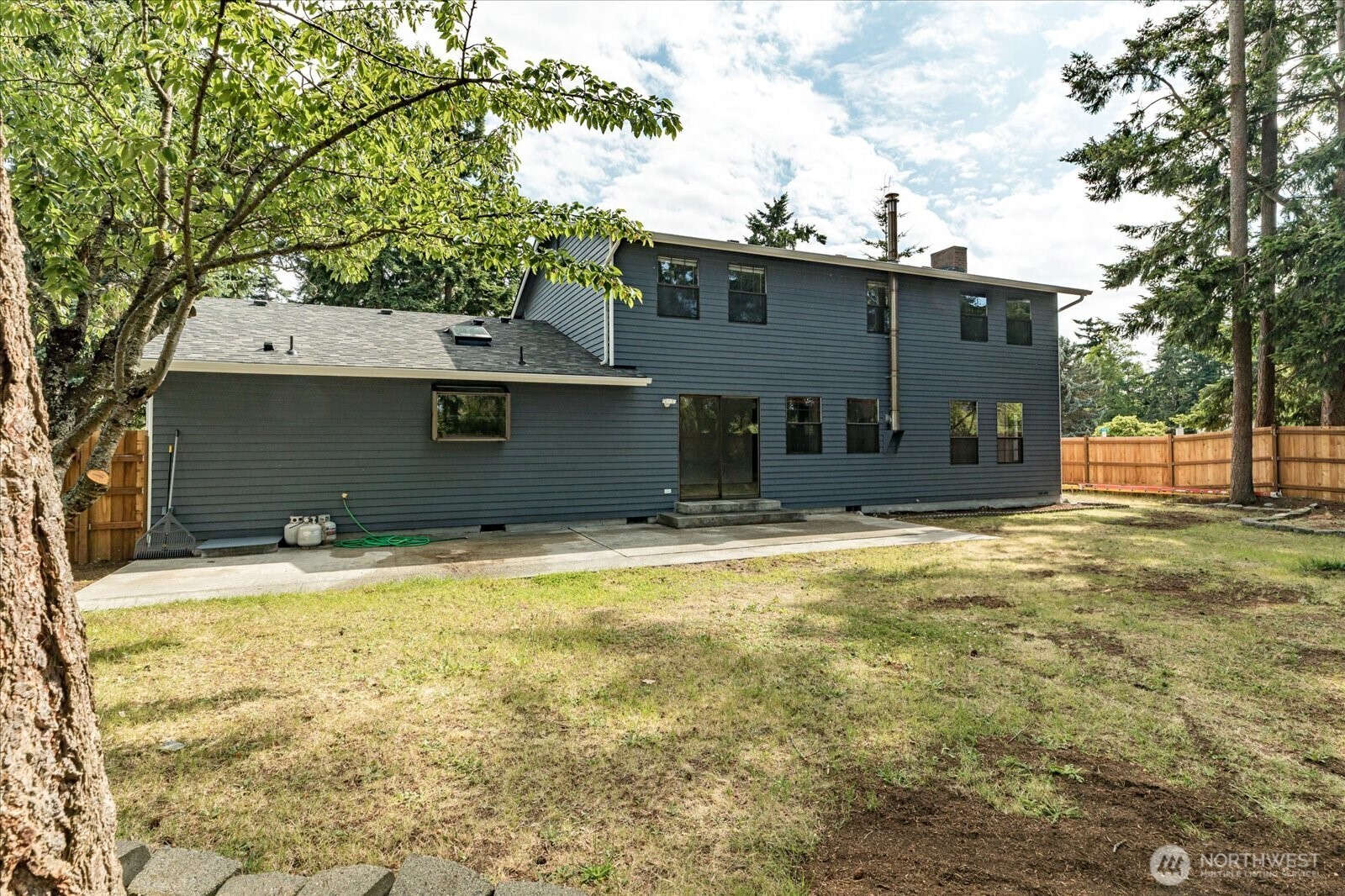 Oak Harbor, Washington, 98277, United States, 3 Bedrooms Bedrooms, ,3 BathroomsBathrooms,Residential,For Sale,1875904