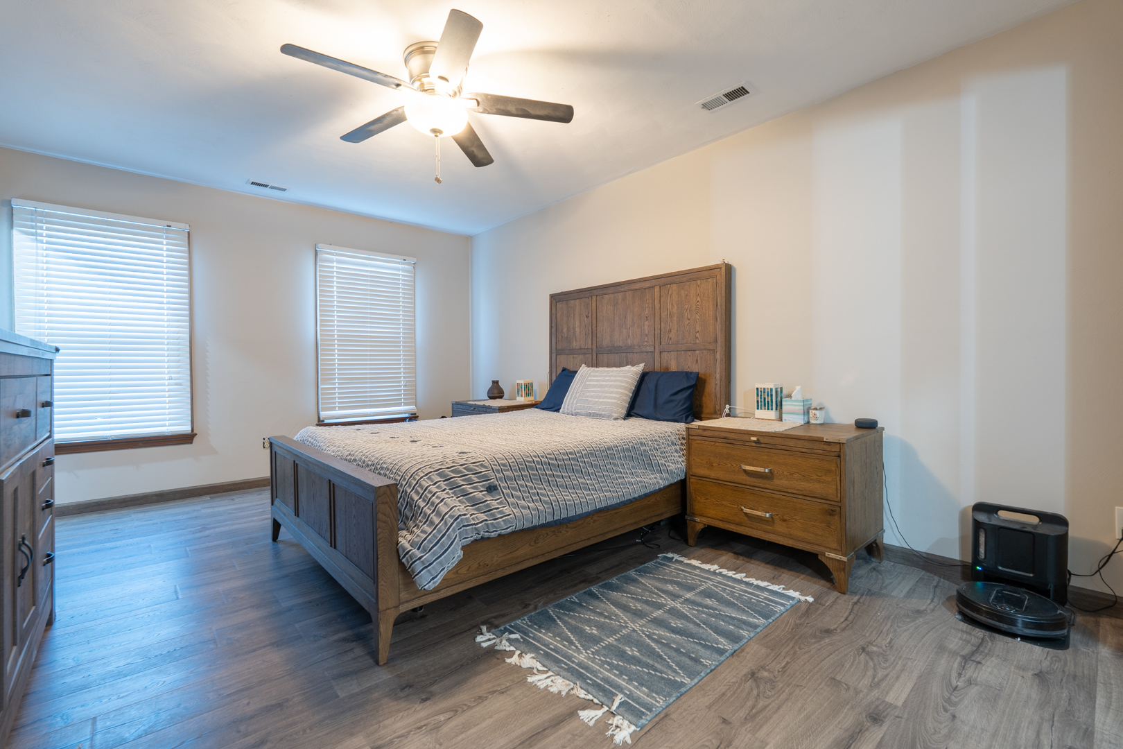 Virginia Beach, Virginia, 23454, United States, 4 Bedrooms Bedrooms, ,3 BathroomsBathrooms,Residential,For Sale,2006012