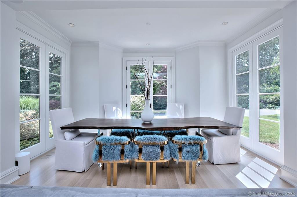 Westport, Connecticut, 06880, United States, 6 Bedrooms Bedrooms, ,7 BathroomsBathrooms,Residential,For Sale,1784417