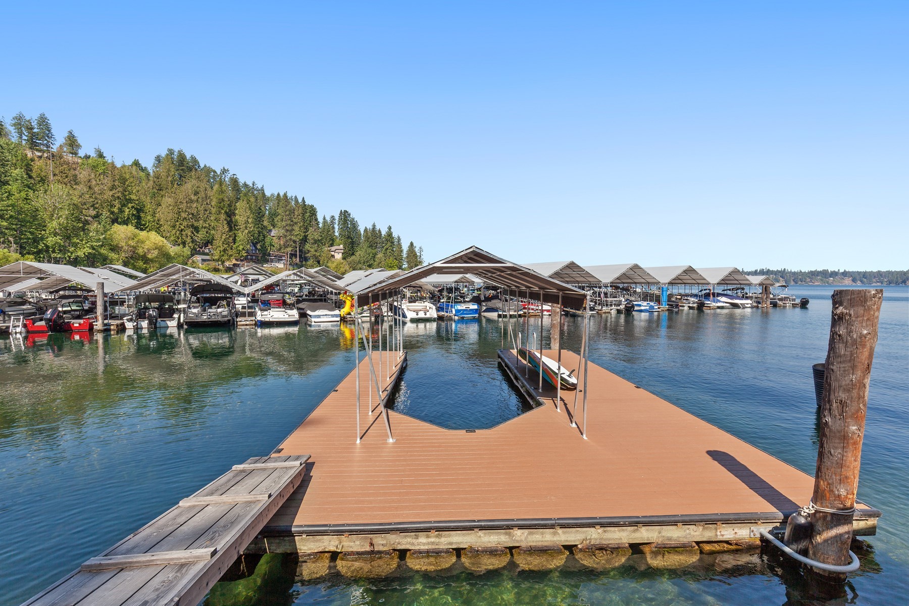 Hayden Lake Close-in w/ Big Potential - 物件實景