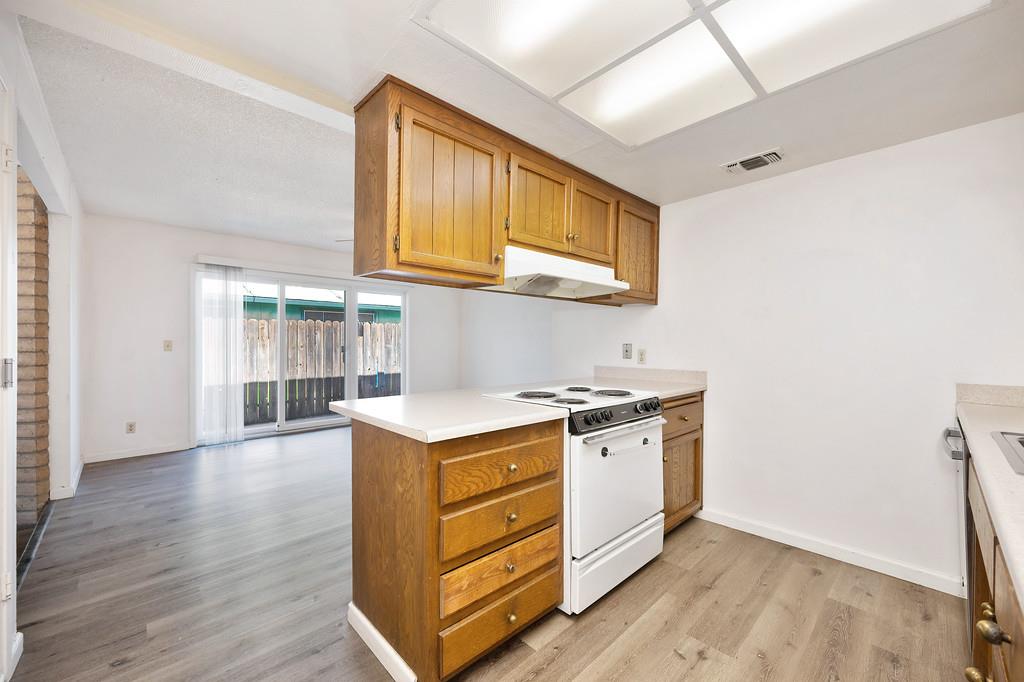 Rancho Cordova, California, 95670, United States, ,Residential,For Sale,1926276