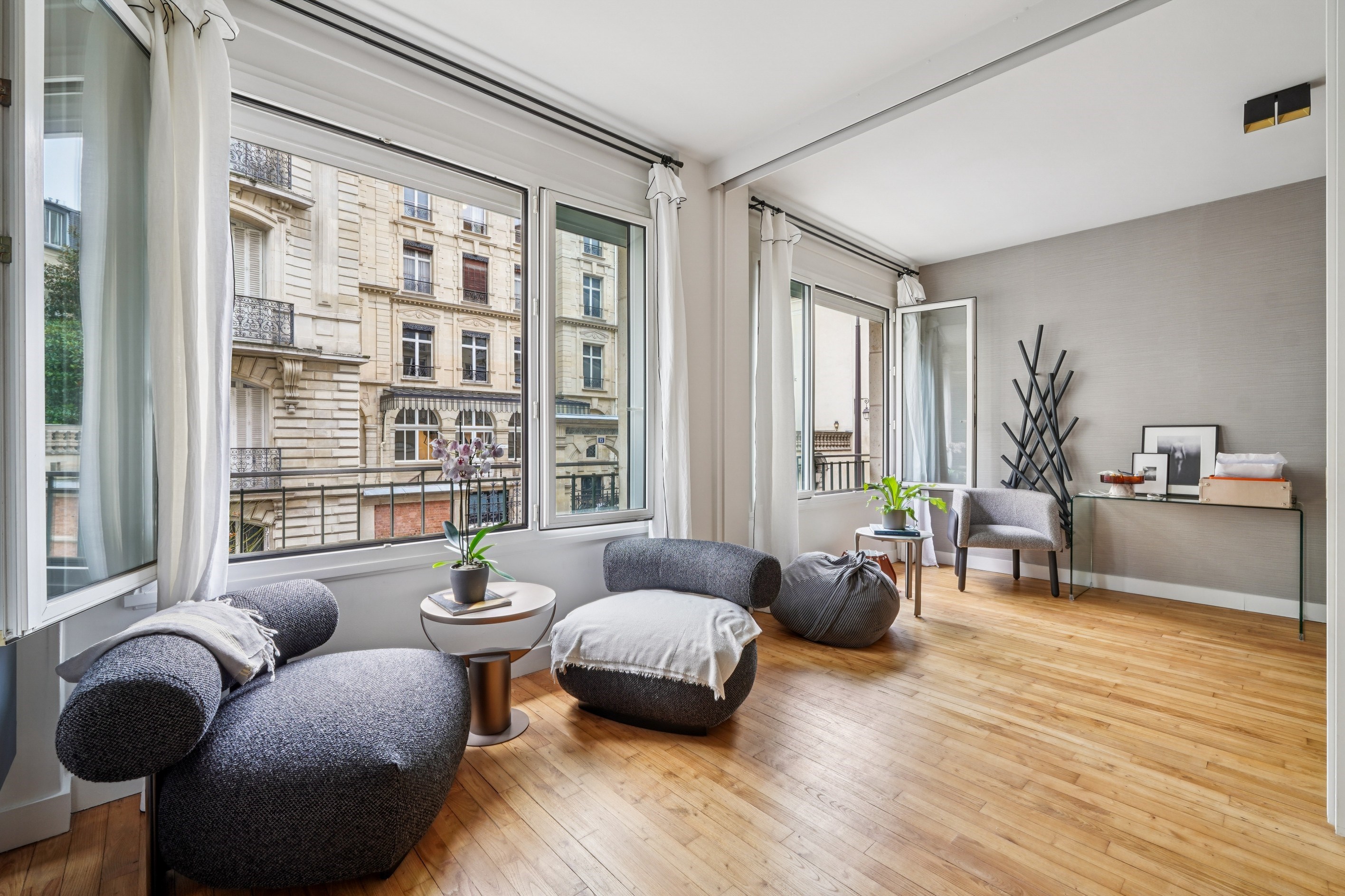  Three-room apartment with two bedrooms – 71 sqm – Renovated – Saint-Sulpice - 物件實景