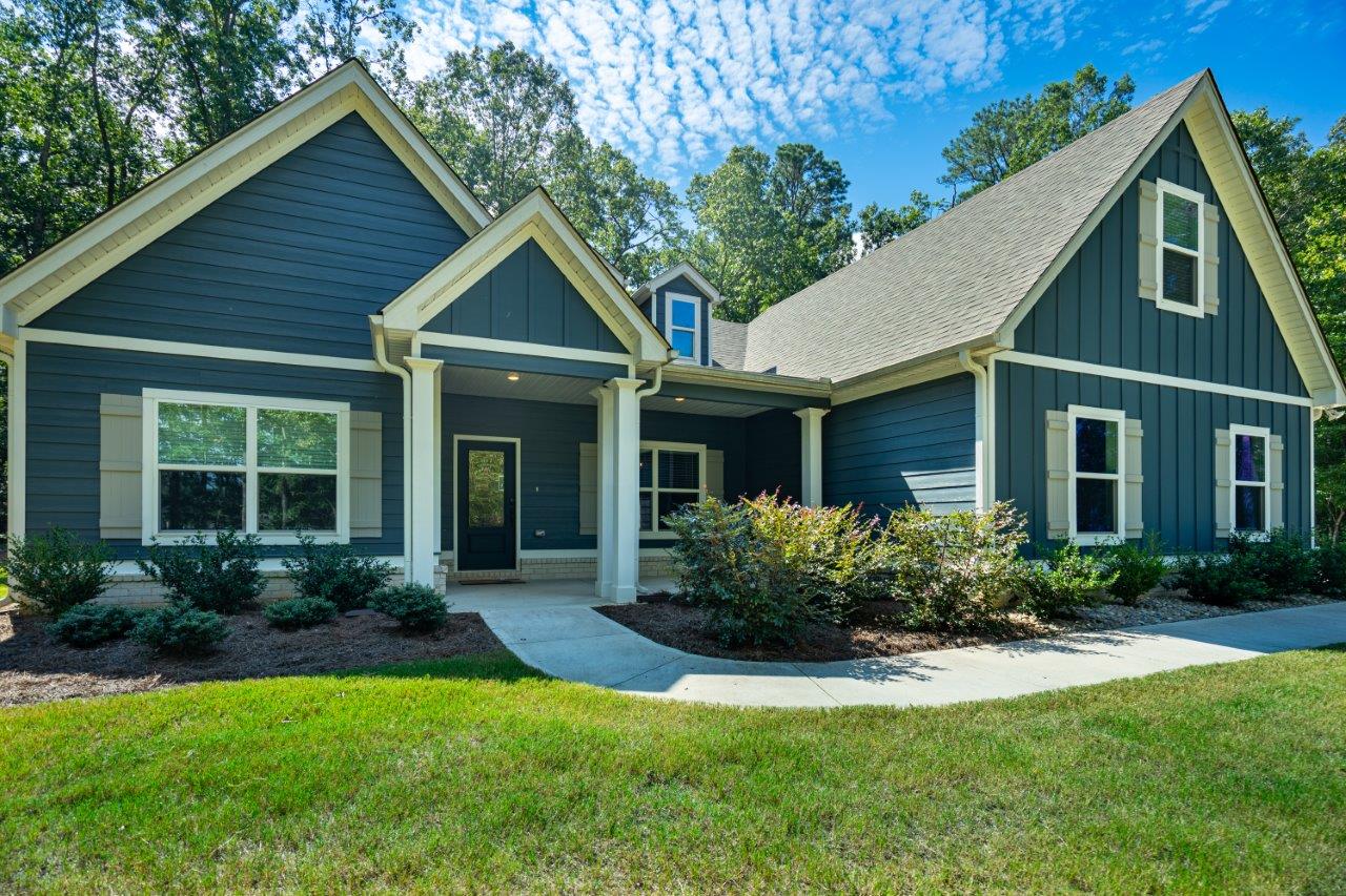 Moreland, Georgia, 30259, United States, 4 Bedrooms Bedrooms, ,3 BathroomsBathrooms,Residential,For Sale,1951198