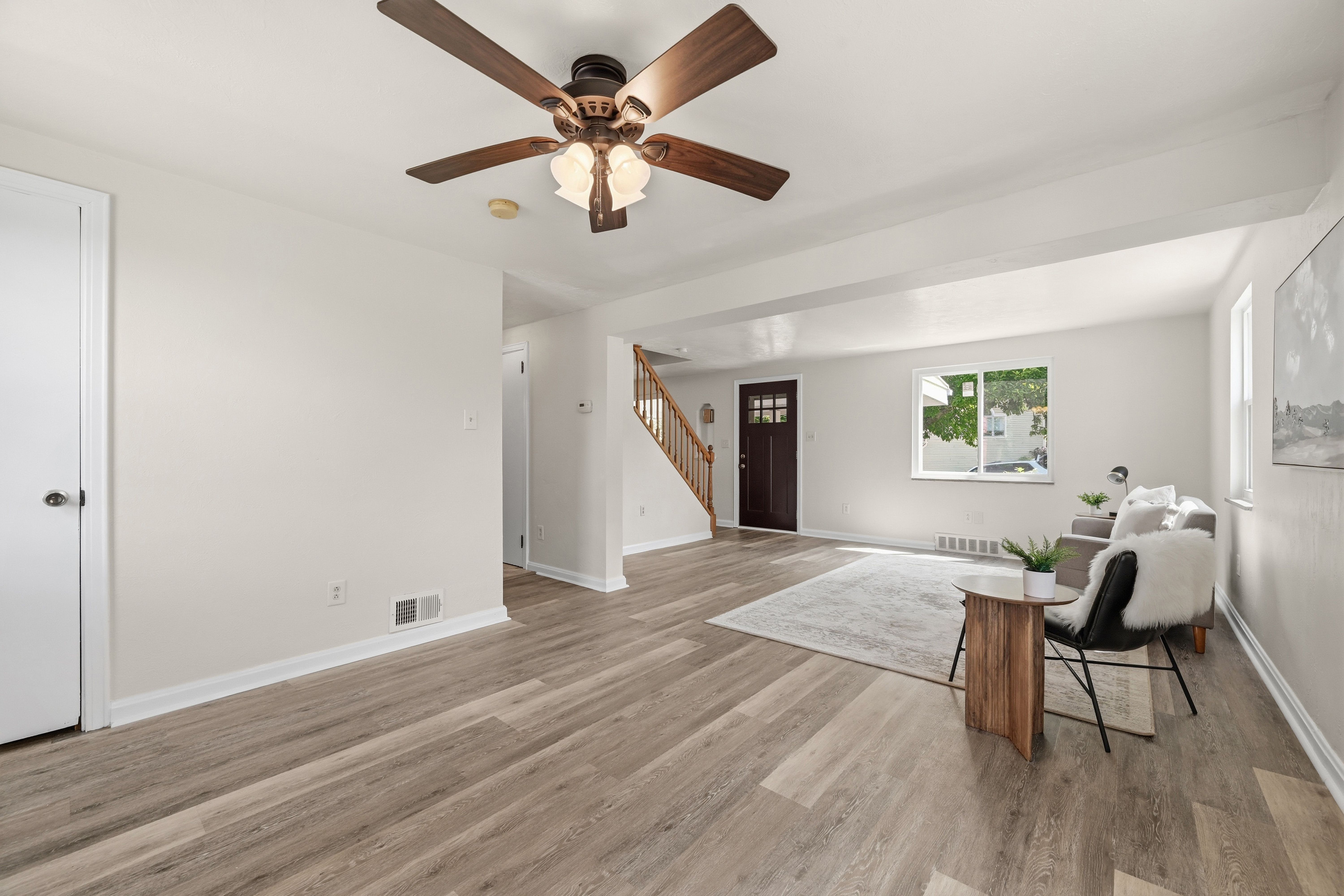  73 Clifford Drive, Pittsburgh, PA 15220 - 物件實景