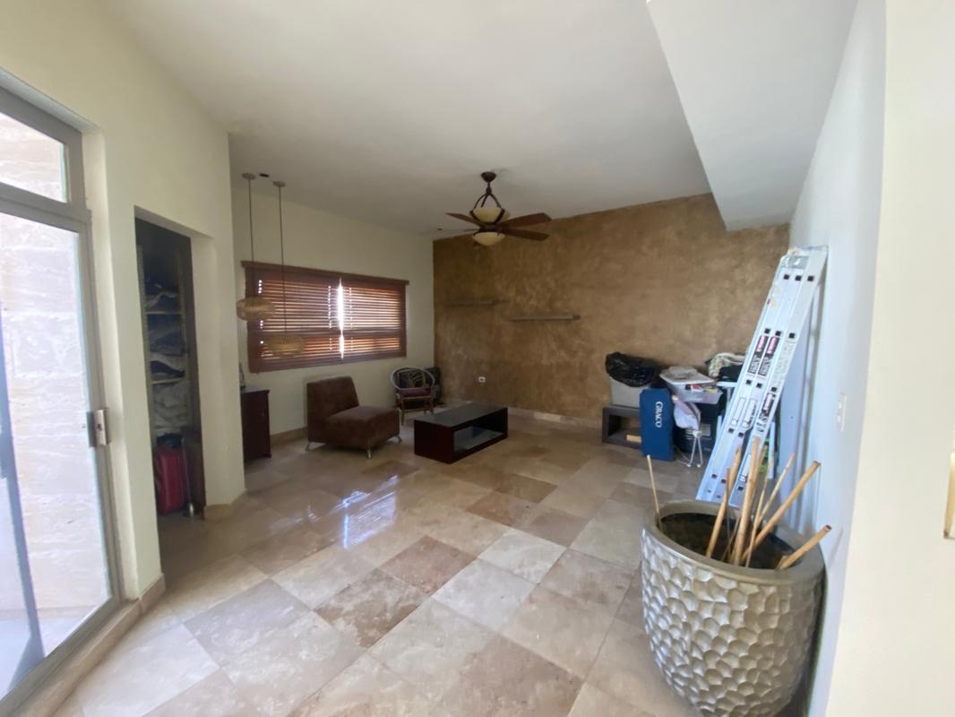 TORTOLAS, Torreón, Coahuila de Zaragoza, 27105, Mexico, 3 Bedrooms Bedrooms, ,3 BathroomsBathrooms,Residential,For Sale,TORTOLAS,1625500