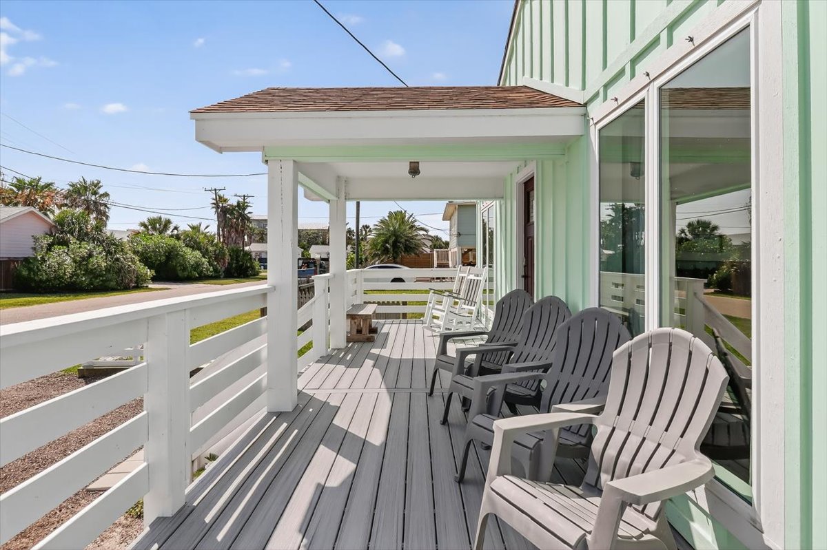 Port Aransas, Texas, 78373, United States, 3 Bedrooms Bedrooms, ,2 BathroomsBathrooms,Residential,For Sale,1973811