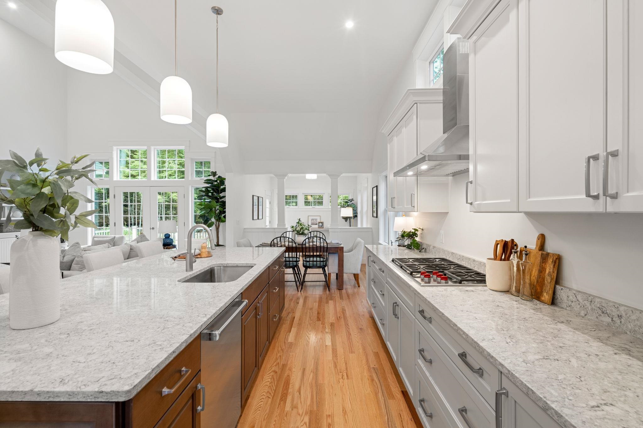Bedford, New Hampshire, 03110, United States, 4 Bedrooms Bedrooms, ,4 BathroomsBathrooms,Residential,For Sale,1848455