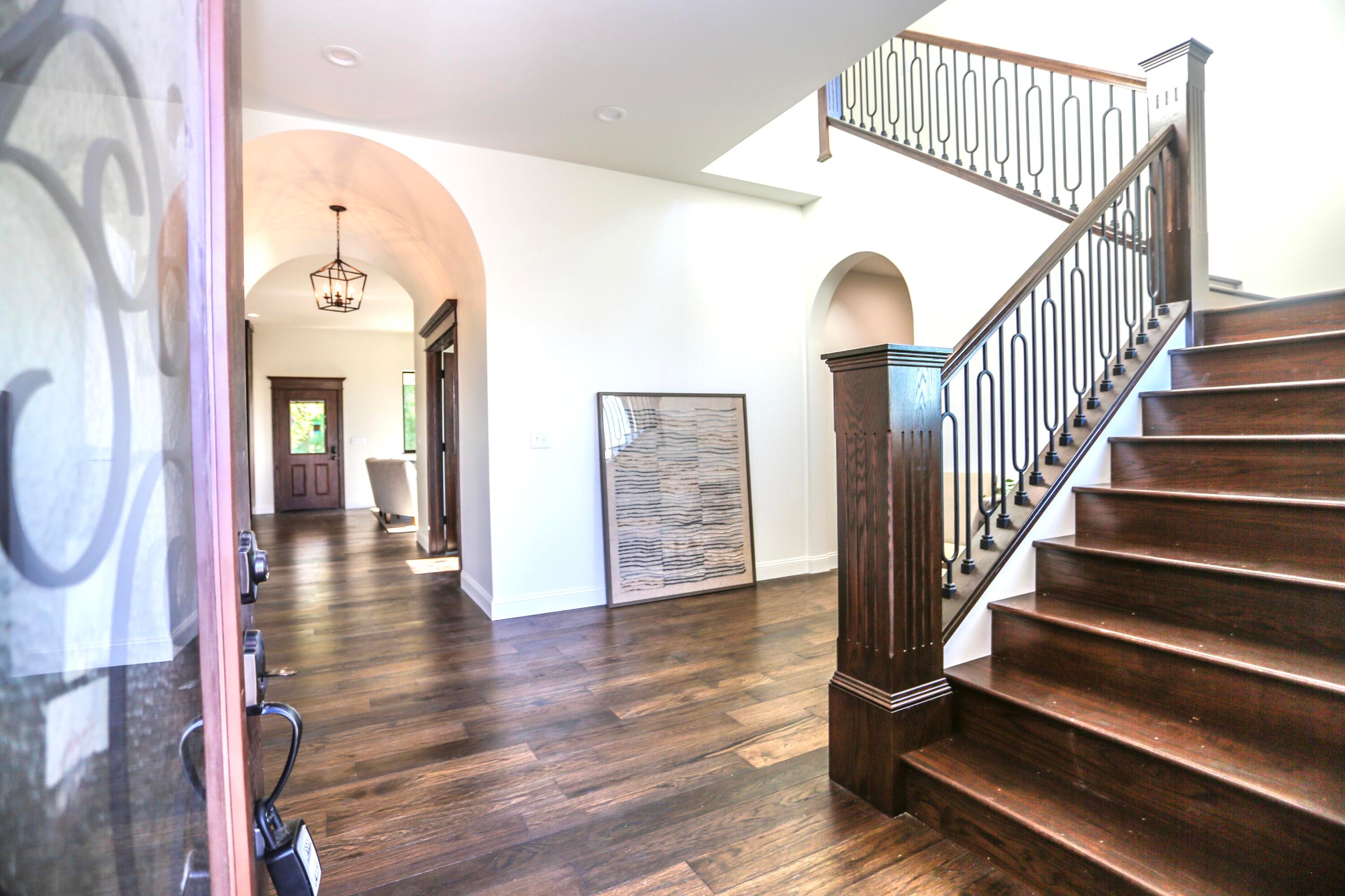 Aberdeen, South Dakota, 57401, United States, 6 Bedrooms Bedrooms, ,Residential,For Sale,2048442