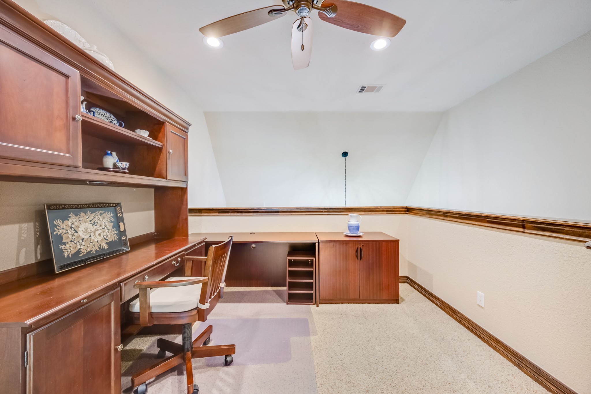 Midlothian, Texas, 76065, United States, 4 Bedrooms Bedrooms, ,3 BathroomsBathrooms,Residential,For Sale,1972696