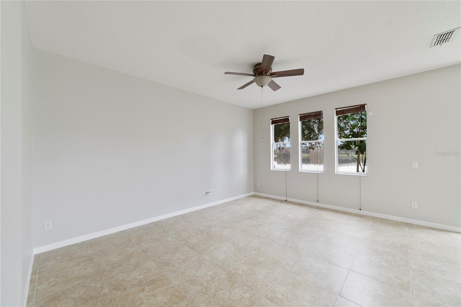 WINDERMERE, Florida, 34786, United States, 4 Bedrooms Bedrooms, ,3 BathroomsBathrooms,Residential,For Sale,2007763