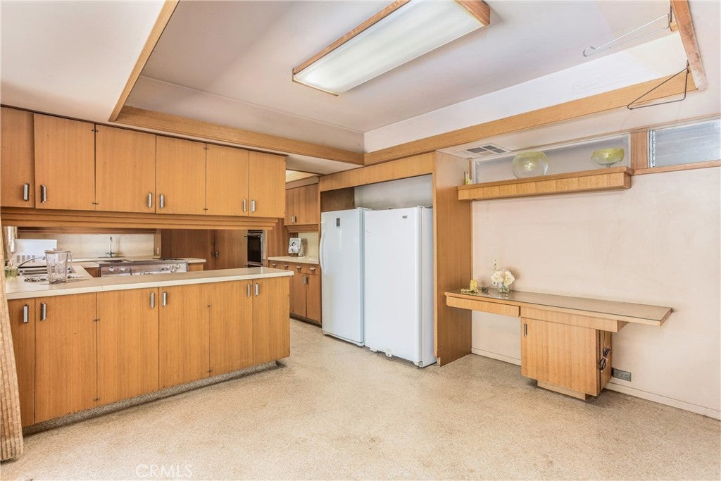 Redlands, California, 92373, United States, 4 Bedrooms Bedrooms, ,1 BathroomBathrooms,Residential,For Sale,1899993
