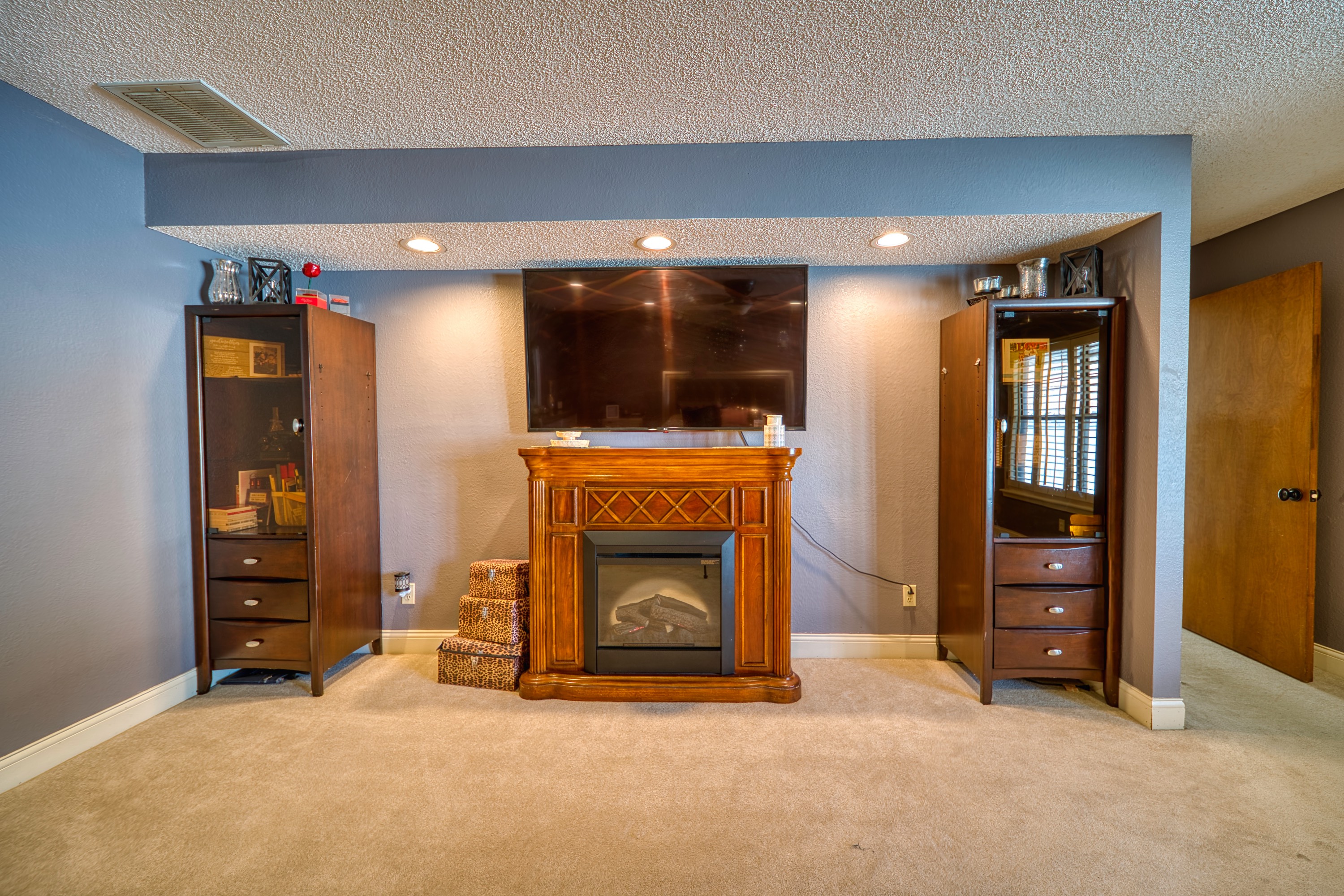 Carlsbad, New Mexico, 88220, United States, 4 Bedrooms Bedrooms, ,3 BathroomsBathrooms,Residential,For Sale,1974897