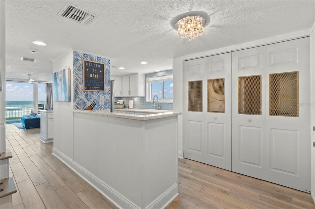 New Smyrna Beach, Florida, 32169, United States, 2 Bedrooms Bedrooms, ,3 BathroomsBathrooms,Residential,For Sale,1987395