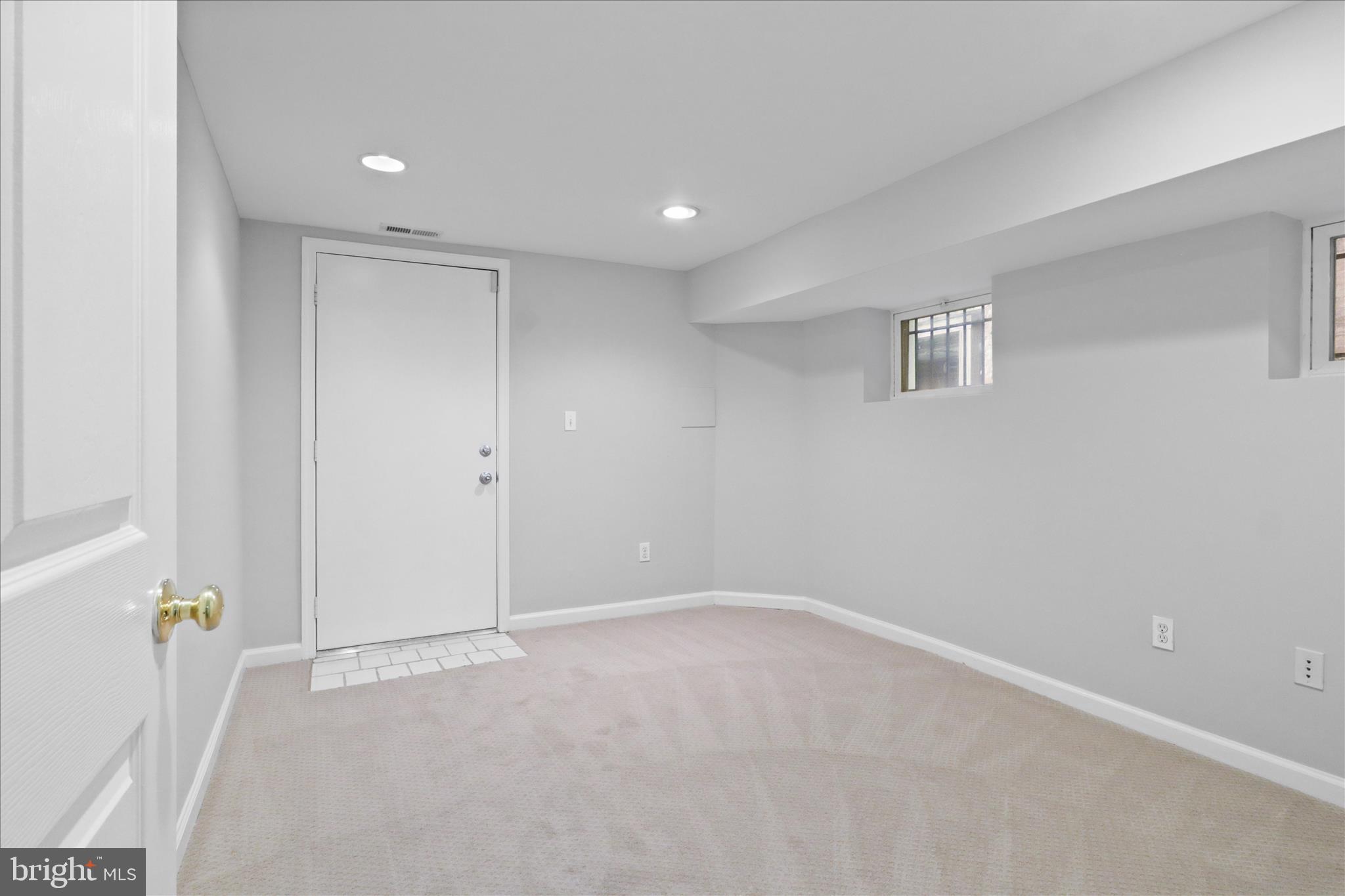 Washington, District of Columbia, 20009, United States, 4 Bedrooms Bedrooms, ,4 BathroomsBathrooms,Residential,For Sale,1986084