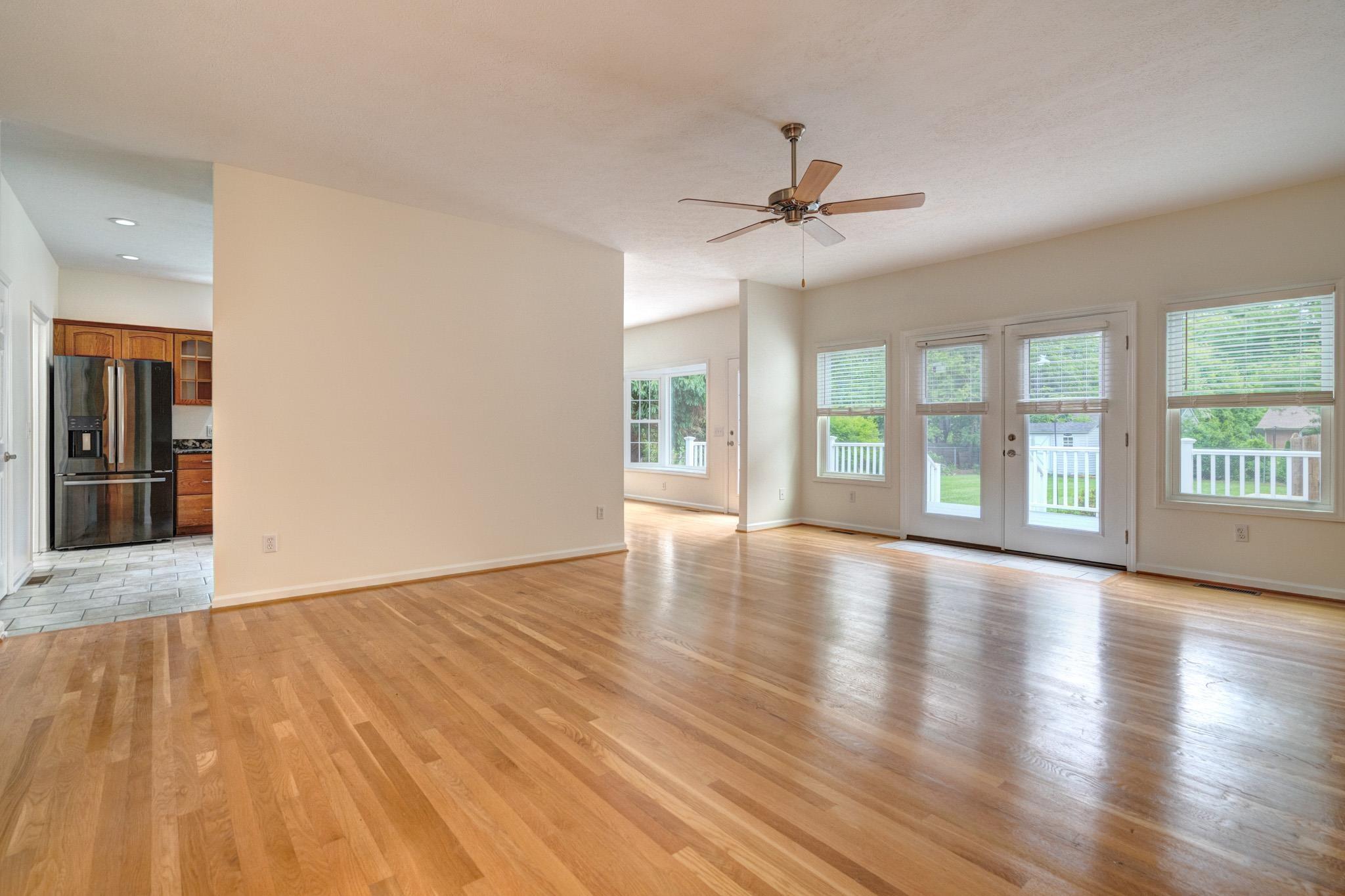 Blacksburg, Virginia, 24060, United States, 4 Bedrooms Bedrooms, ,3 BathroomsBathrooms,Residential,For Sale,1847433