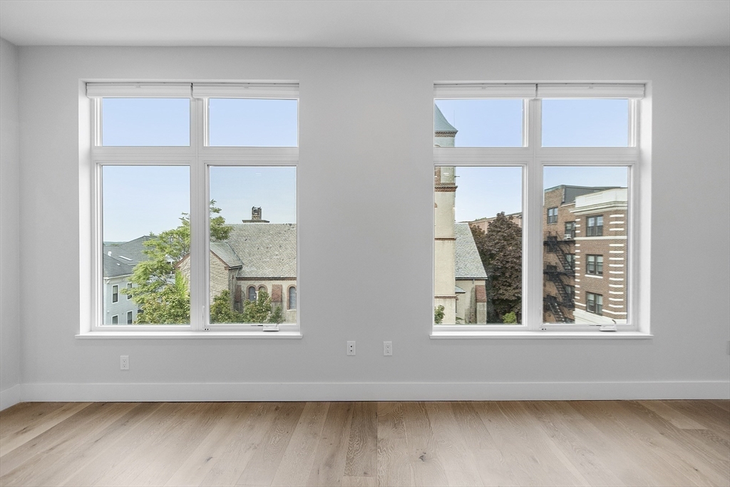 Somerville, Massachusetts, 02143, United States, 2 Bedrooms Bedrooms, ,2 BathroomsBathrooms,Residential,For Sale,1737786