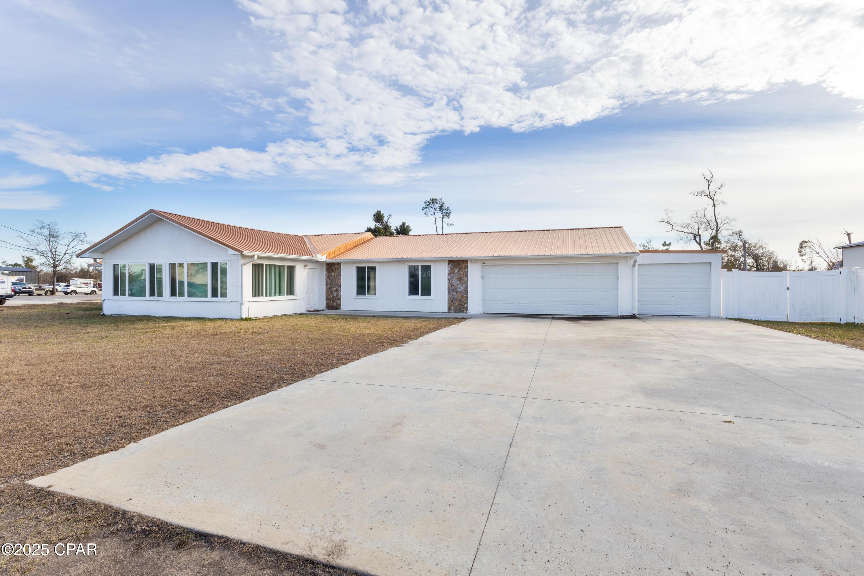 Panama City, Florida, 32405, United States, 4 Bedrooms Bedrooms, ,3 BathroomsBathrooms,Residential,For Sale,1942576