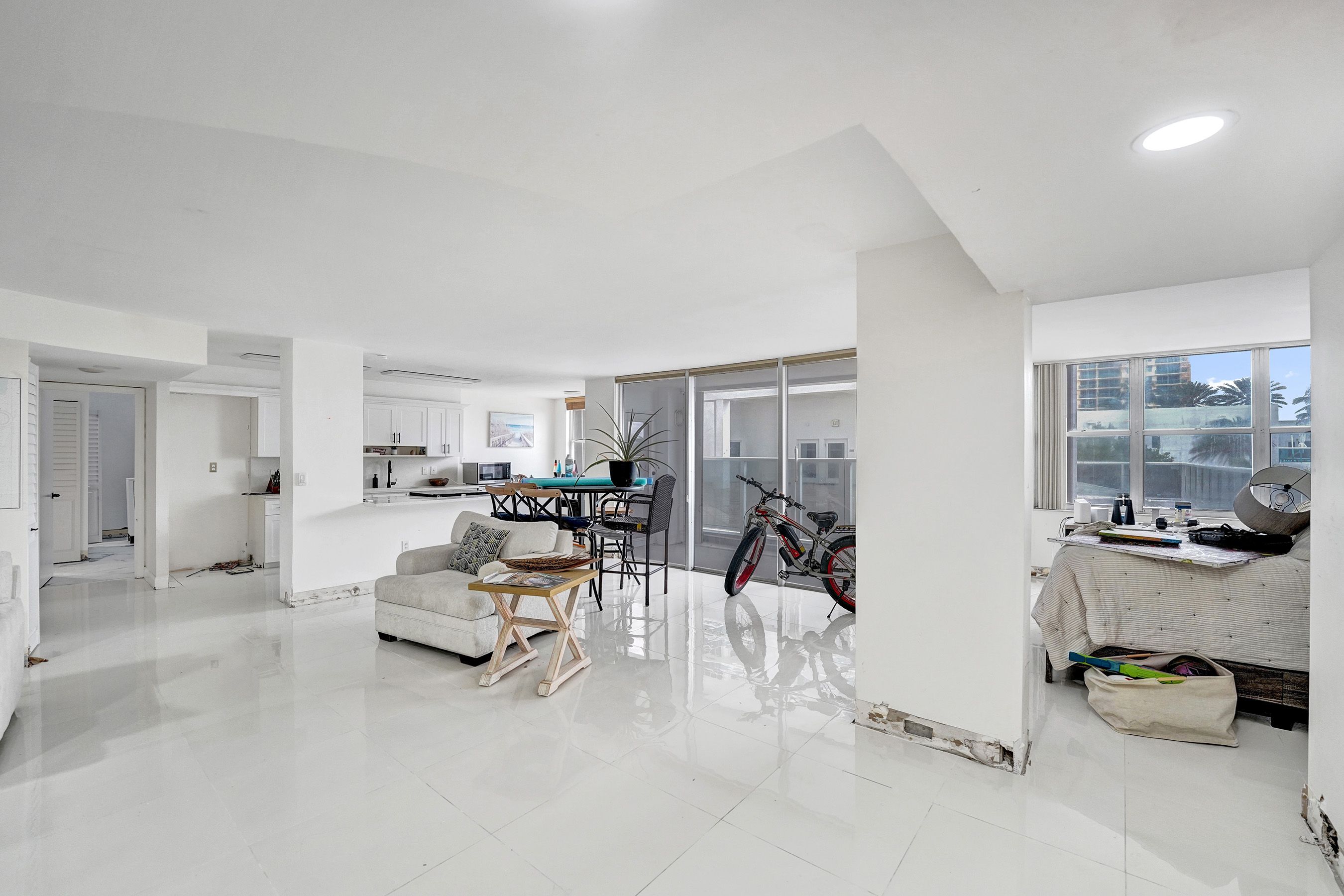  2751 S Ocean Drive, Hollywood, FL, 33019 - 物件實景