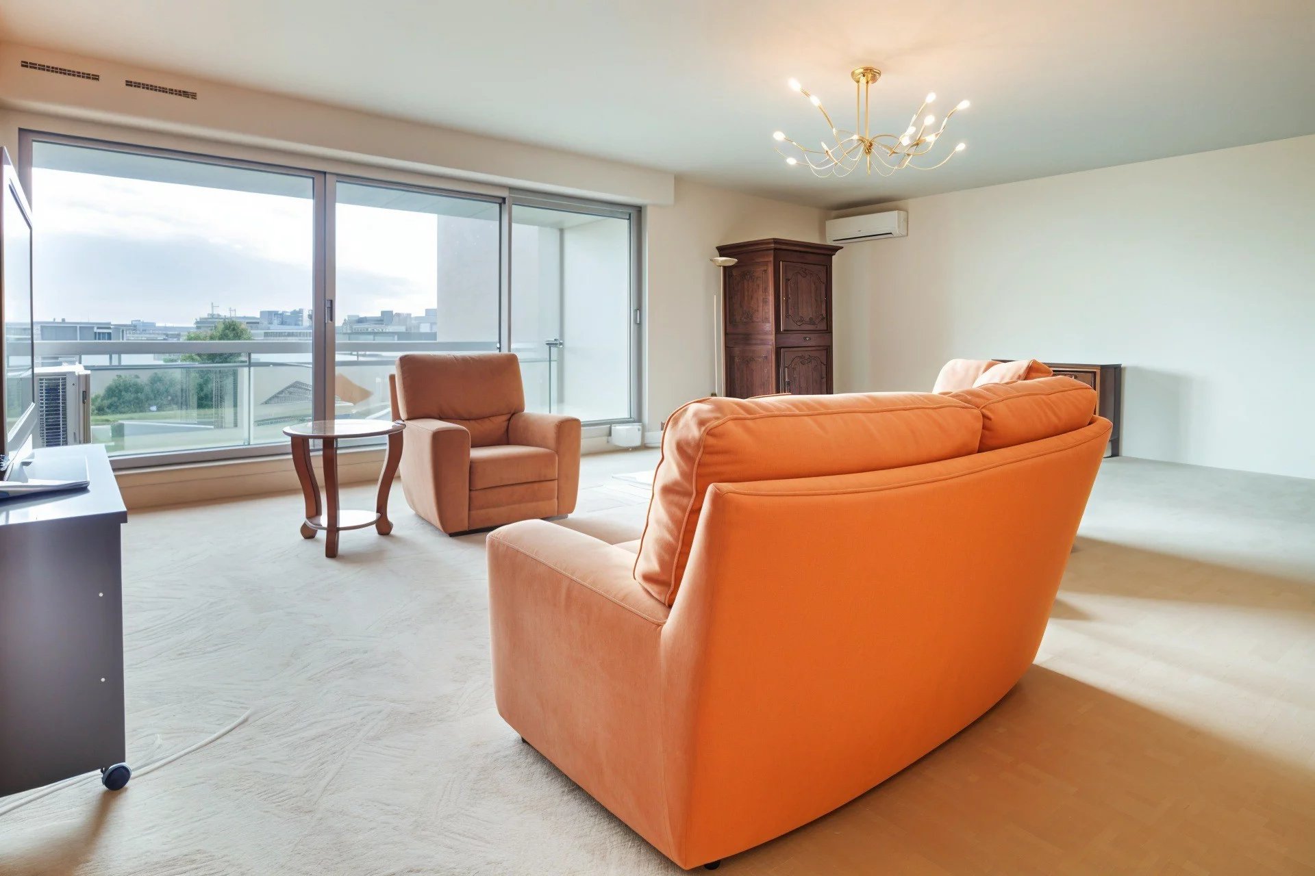 Bordeaux, New Aquitaine, 33000, FR, 2 Bedrooms Bedrooms, ,2 BathroomsBathrooms,Residential,For Sale,1996084