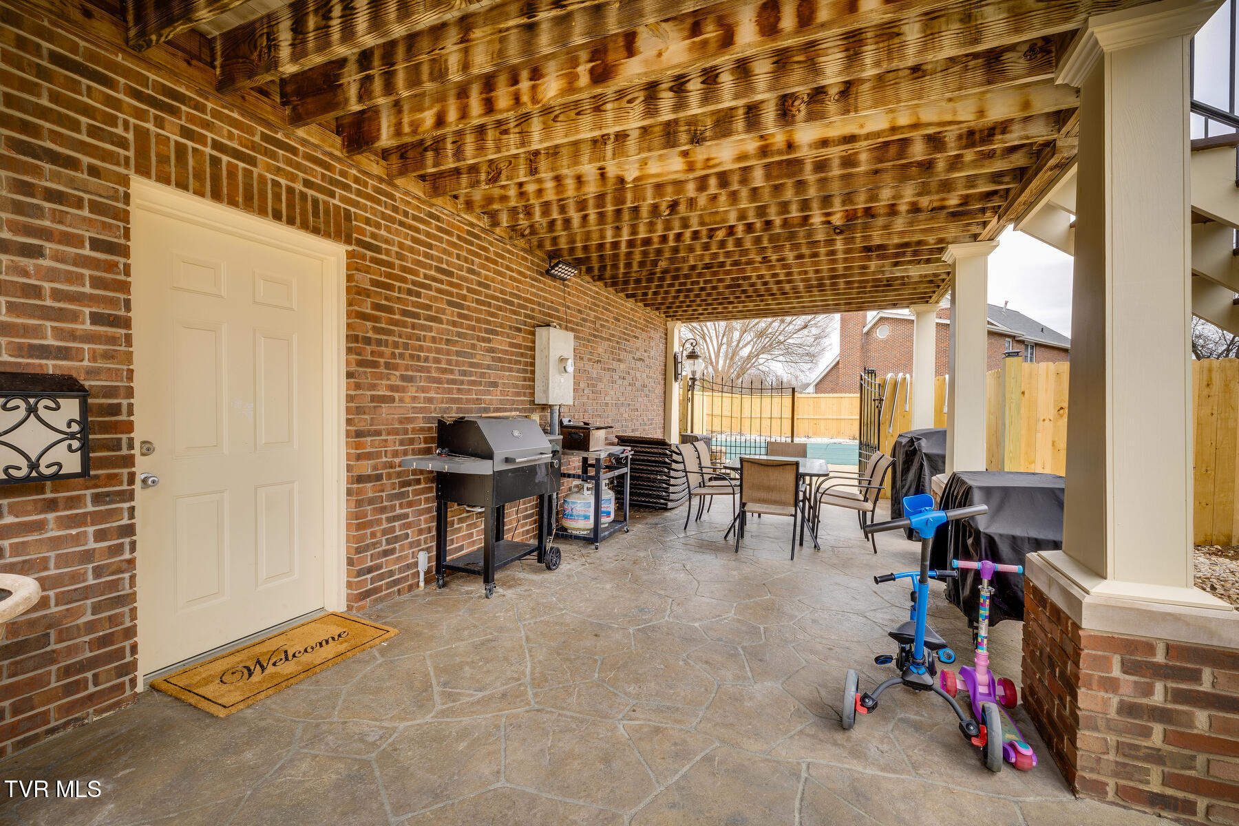 Kingsport, Tennessee, 37664, United States, 5 Bedrooms Bedrooms, ,5 BathroomsBathrooms,Residential,For Sale,1931023