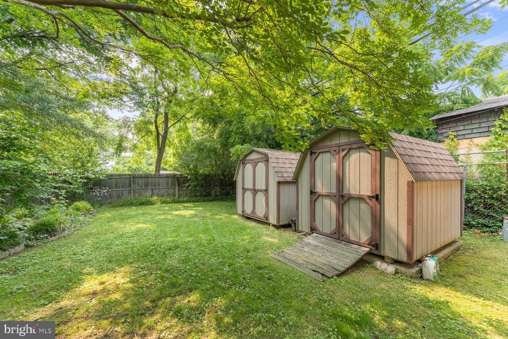 Arlington, Virginia, 22202, United States, 3 Bedrooms Bedrooms, ,1 BathroomBathrooms,Residential,For Sale,1904422