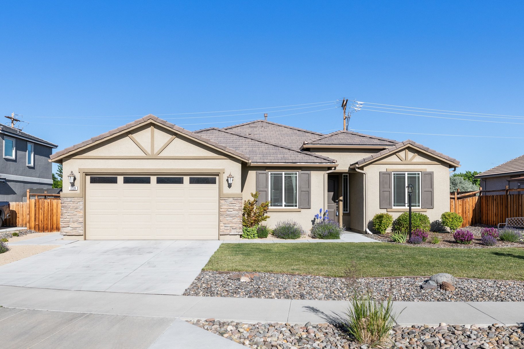  Welcome to 7239 Early Dawn Court, located in desirable Wingfield Springs - 物件實景