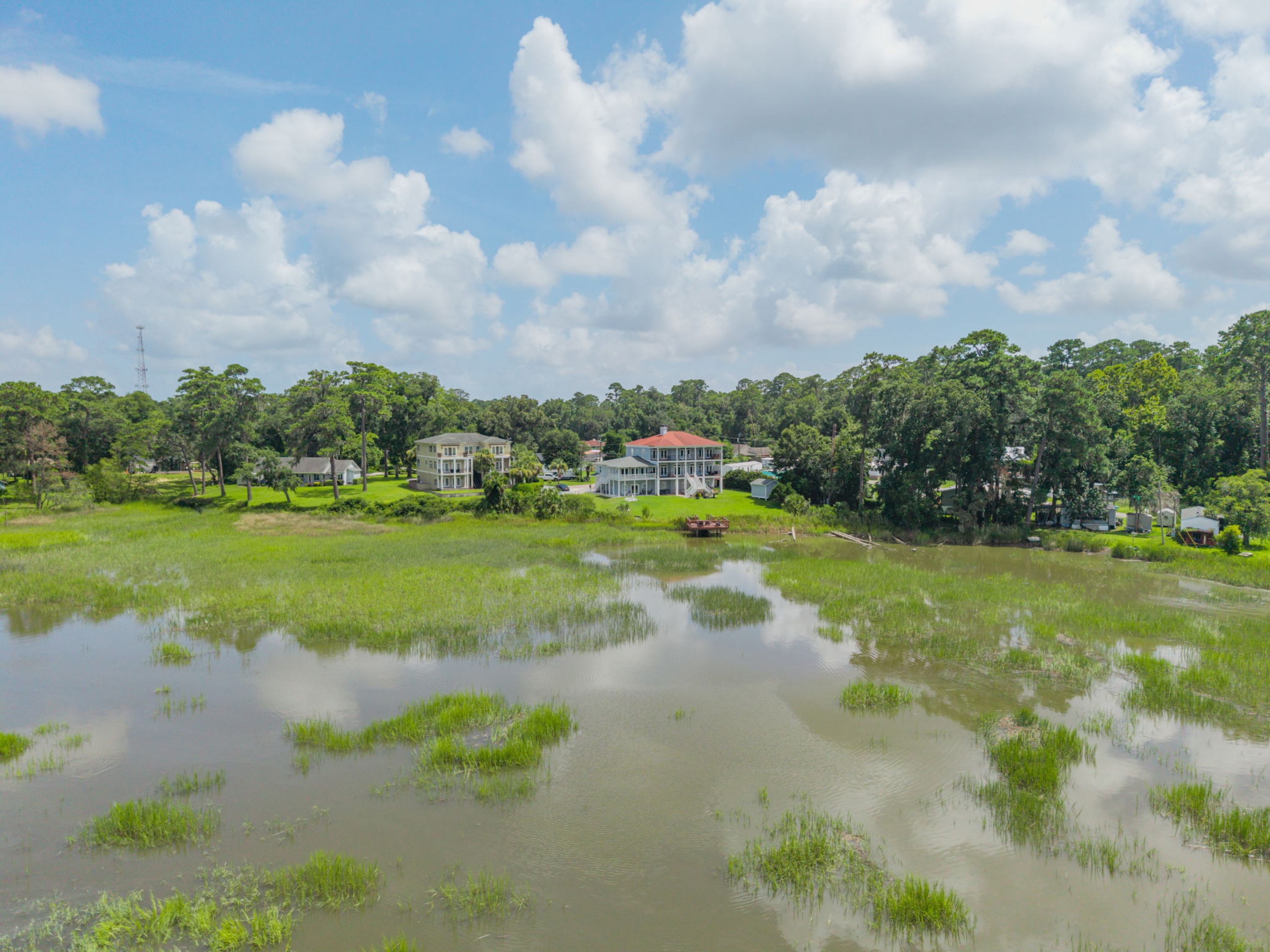  9657 Whitefield Avenue - 物件實景