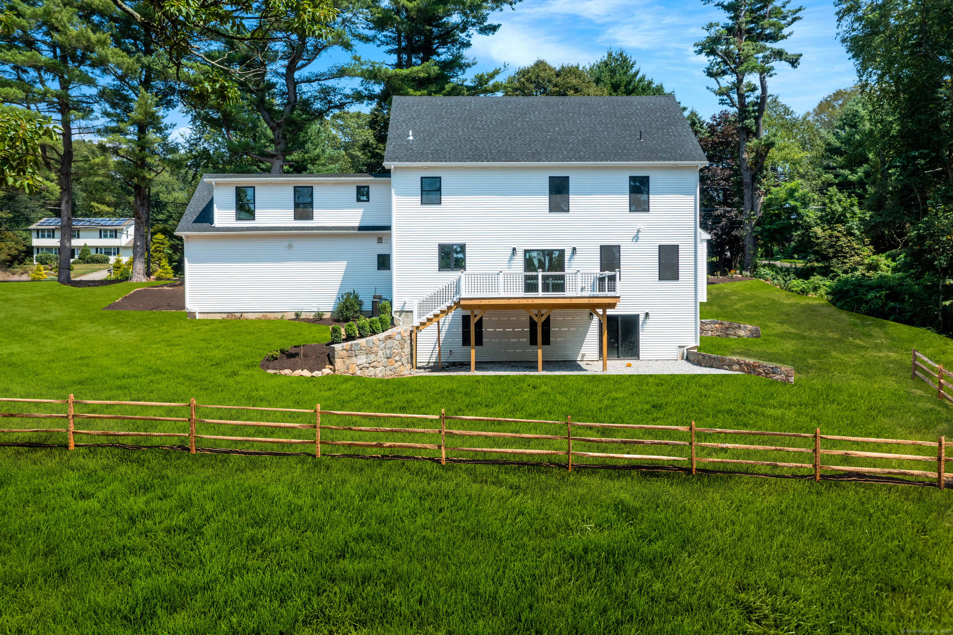 Stratford, Connecticut, 06614, United States, 4 Bedrooms Bedrooms, ,3 BathroomsBathrooms,Residential,For Sale,1906803