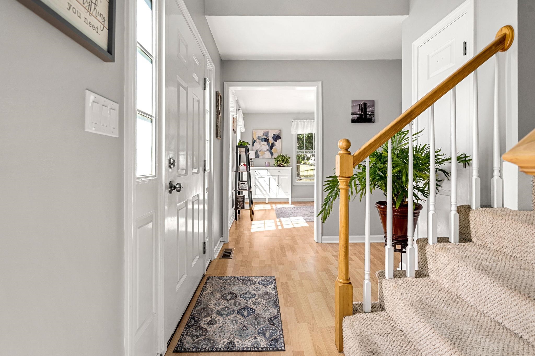 Derry, New Hampshire, 03038, United States, 3 Bedrooms Bedrooms, ,2 BathroomsBathrooms,Residential,For Sale,1927202