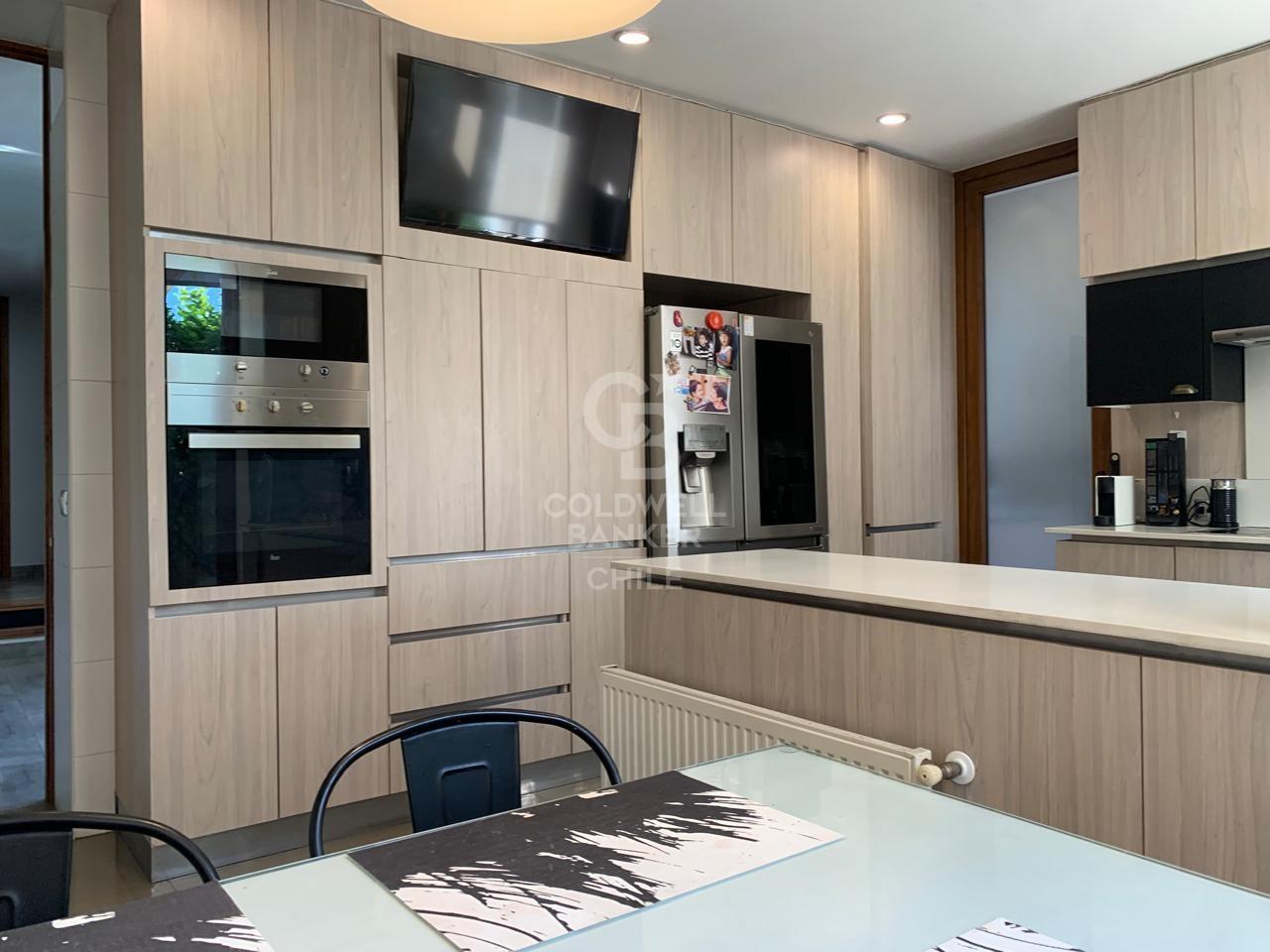 Colina, Chile, 5 Bedrooms Bedrooms, ,4 BathroomsBathrooms,Residential,For Sale,1731685