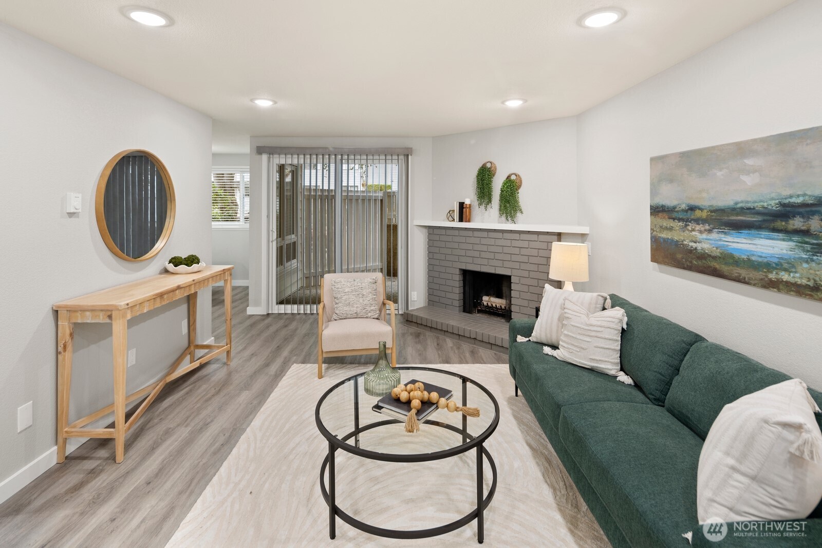 Mercer Island, Washington, 98040, United States, 2 Bedrooms Bedrooms, ,1 BathroomBathrooms,Residential,For Sale,1948638