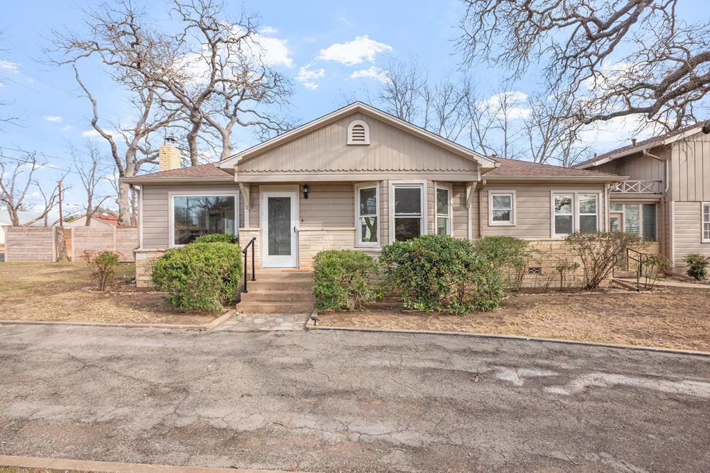 Fredericksburg, Texas, 78624, United States, 4 Bedrooms Bedrooms, ,4 BathroomsBathrooms,Residential,For Sale,2025844