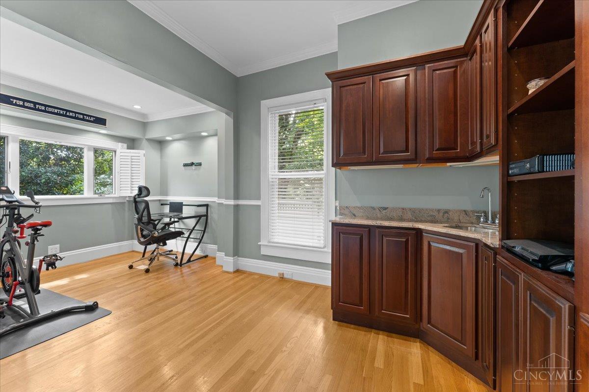 Cincinnati, Ohio, 45226, United States, 3 Bedrooms Bedrooms, ,2 BathroomsBathrooms,Residential,For Sale,1911951