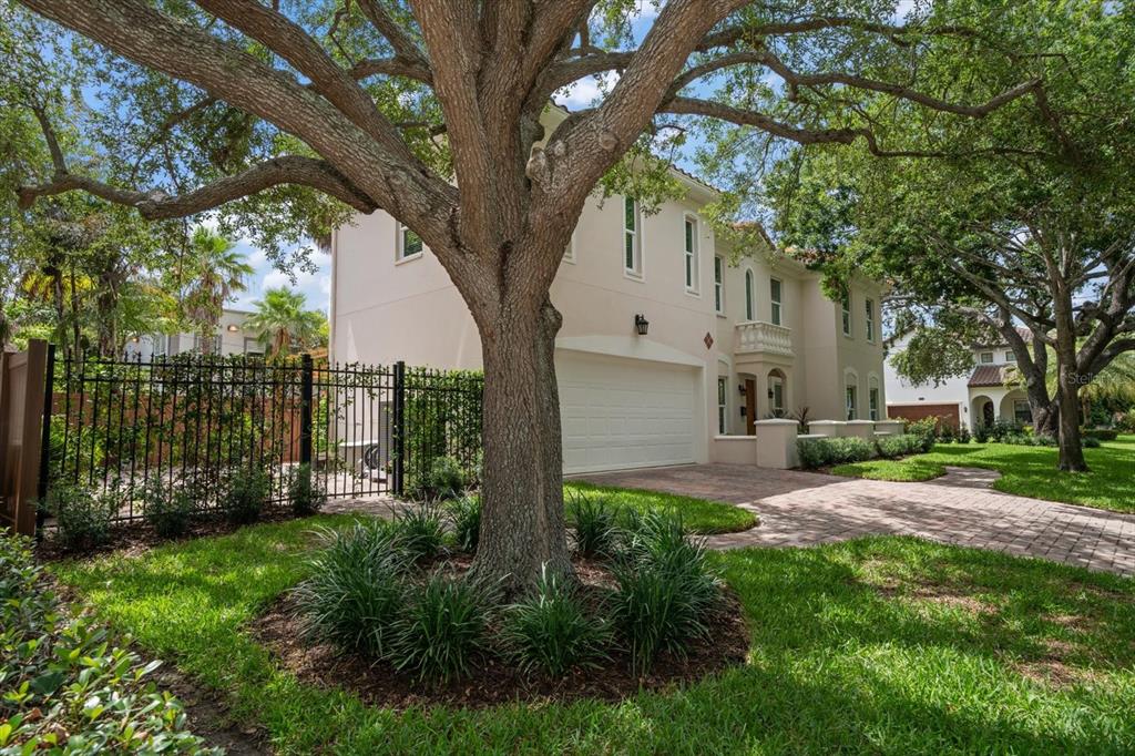 Tampa, Florida, 33629, United States, 3 Bedrooms Bedrooms, ,3 BathroomsBathrooms,Residential,For Sale,1850386