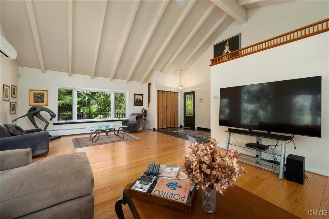 Frankfort, New York, 13413, United States, 5 Bedrooms Bedrooms, ,3 BathroomsBathrooms,Residential,For Sale,1939767
