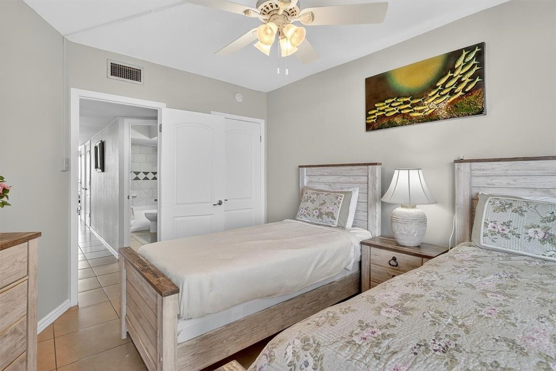 Port Aransas, Texas, 78373, United States, 2 Bedrooms Bedrooms, ,2 BathroomsBathrooms,Residential,For Sale,1906640