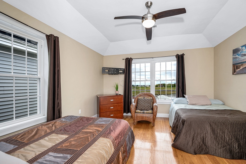 Salisbury, Massachusetts, 01952, United States, 4 Bedrooms Bedrooms, ,3 BathroomsBathrooms,Residential,For Sale,1899525