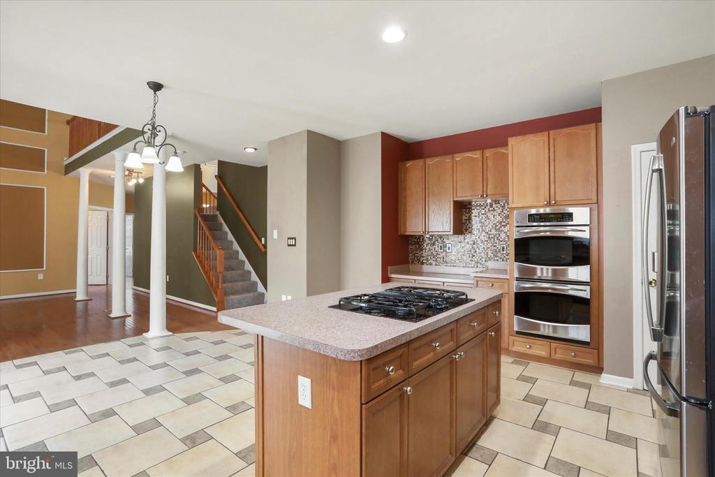 Bunker Hill, West Virginia, 25413, United States, 4 Bedrooms Bedrooms, ,4 BathroomsBathrooms,Residential,For Sale,1991457