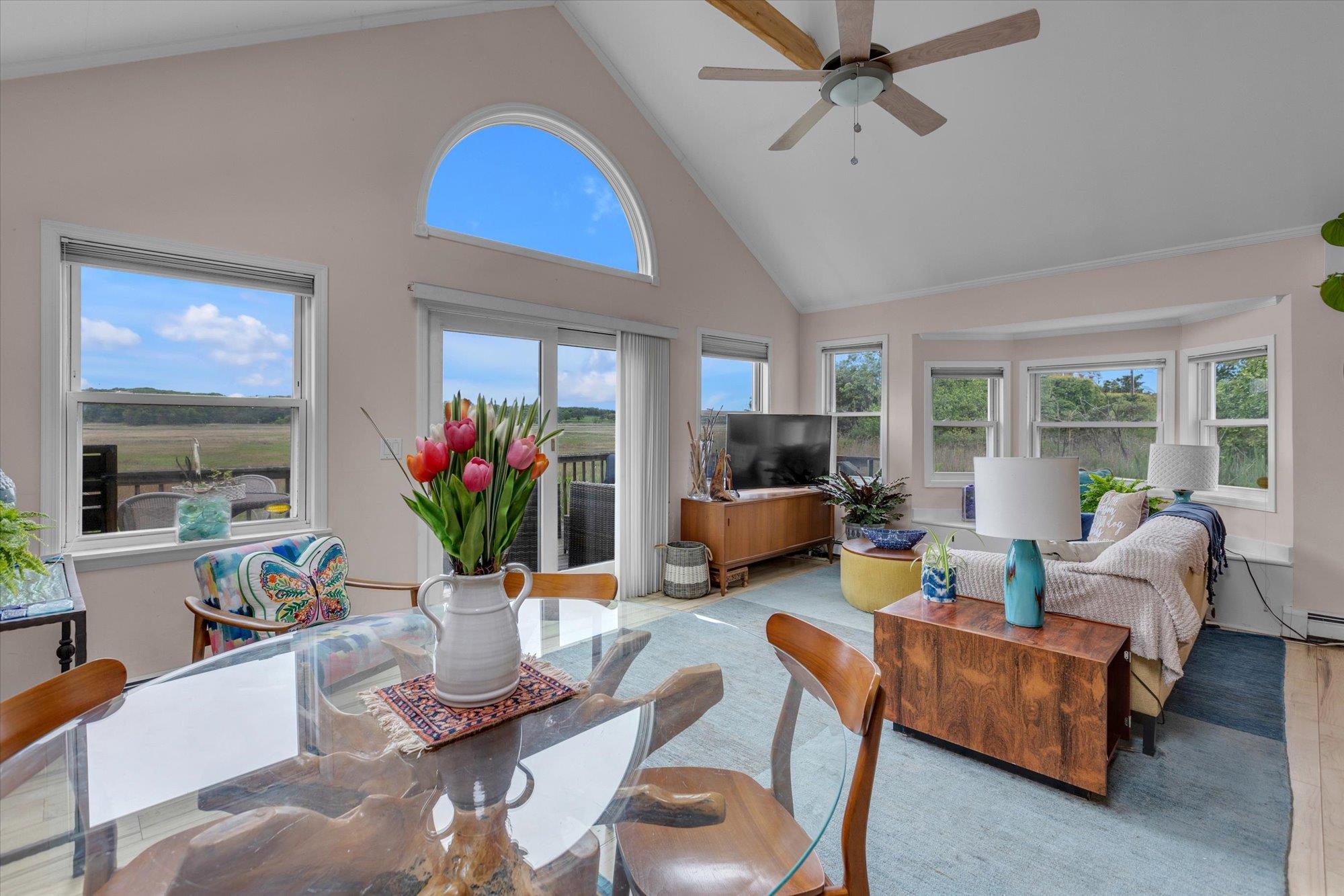 Northport, New York, 11768, United States, 2 Bedrooms Bedrooms, ,1 BathroomBathrooms,Residential,For Sale,1828550