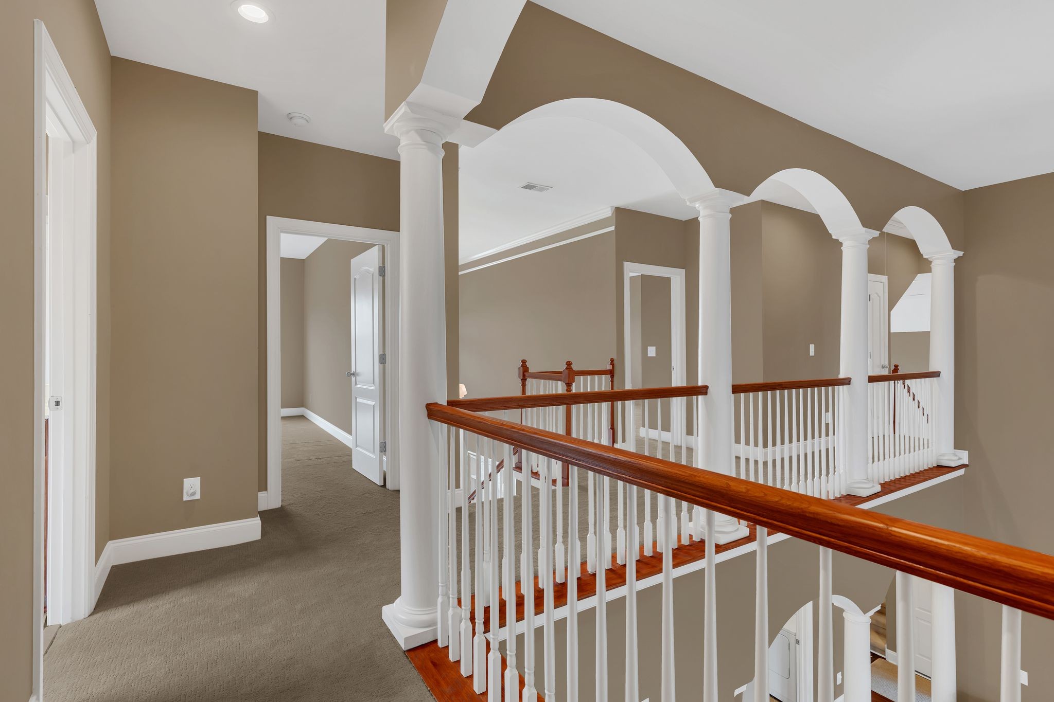 Goodlettsville, Tennessee, 37072, United States, 4 Bedrooms Bedrooms, ,4 BathroomsBathrooms,Residential,For Sale,2001545